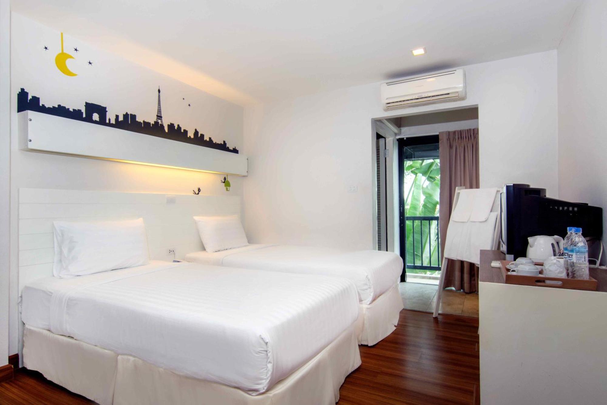 Deluxe room Building B