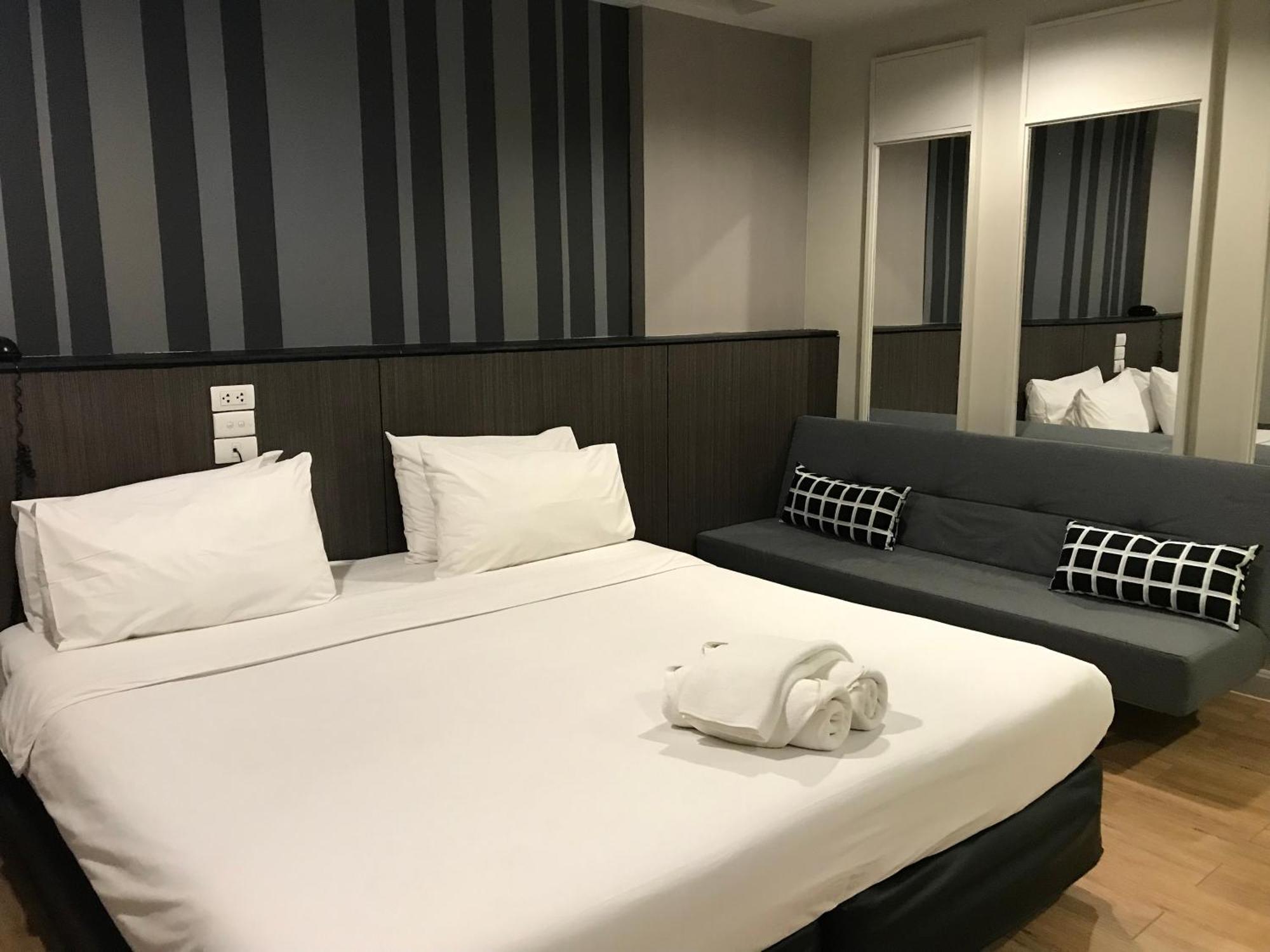Standard King Room