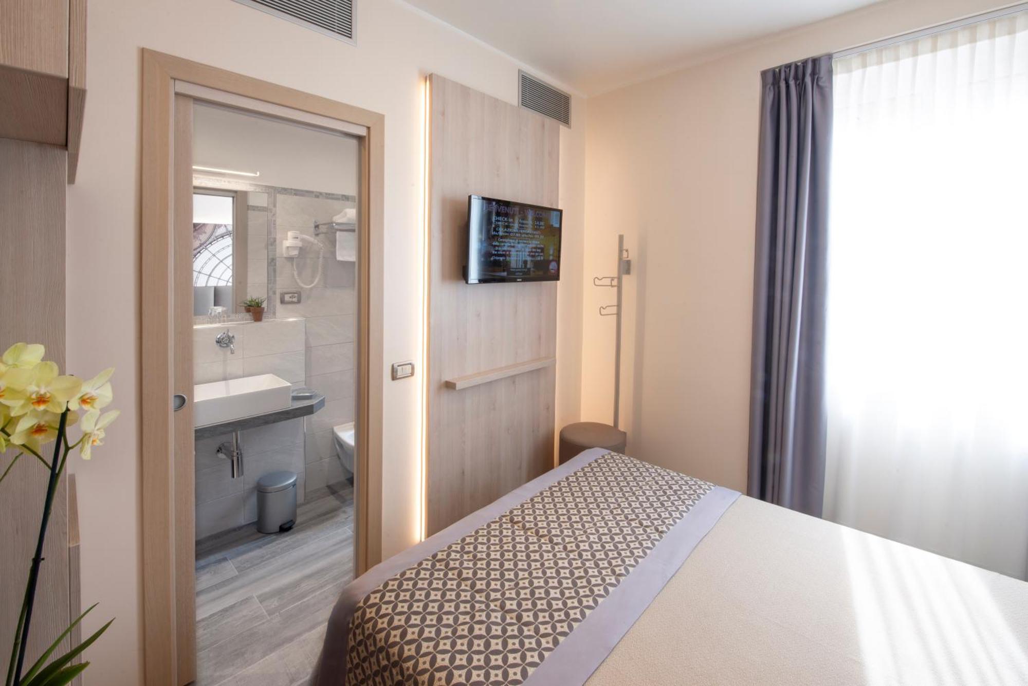 Deluxe Single Room