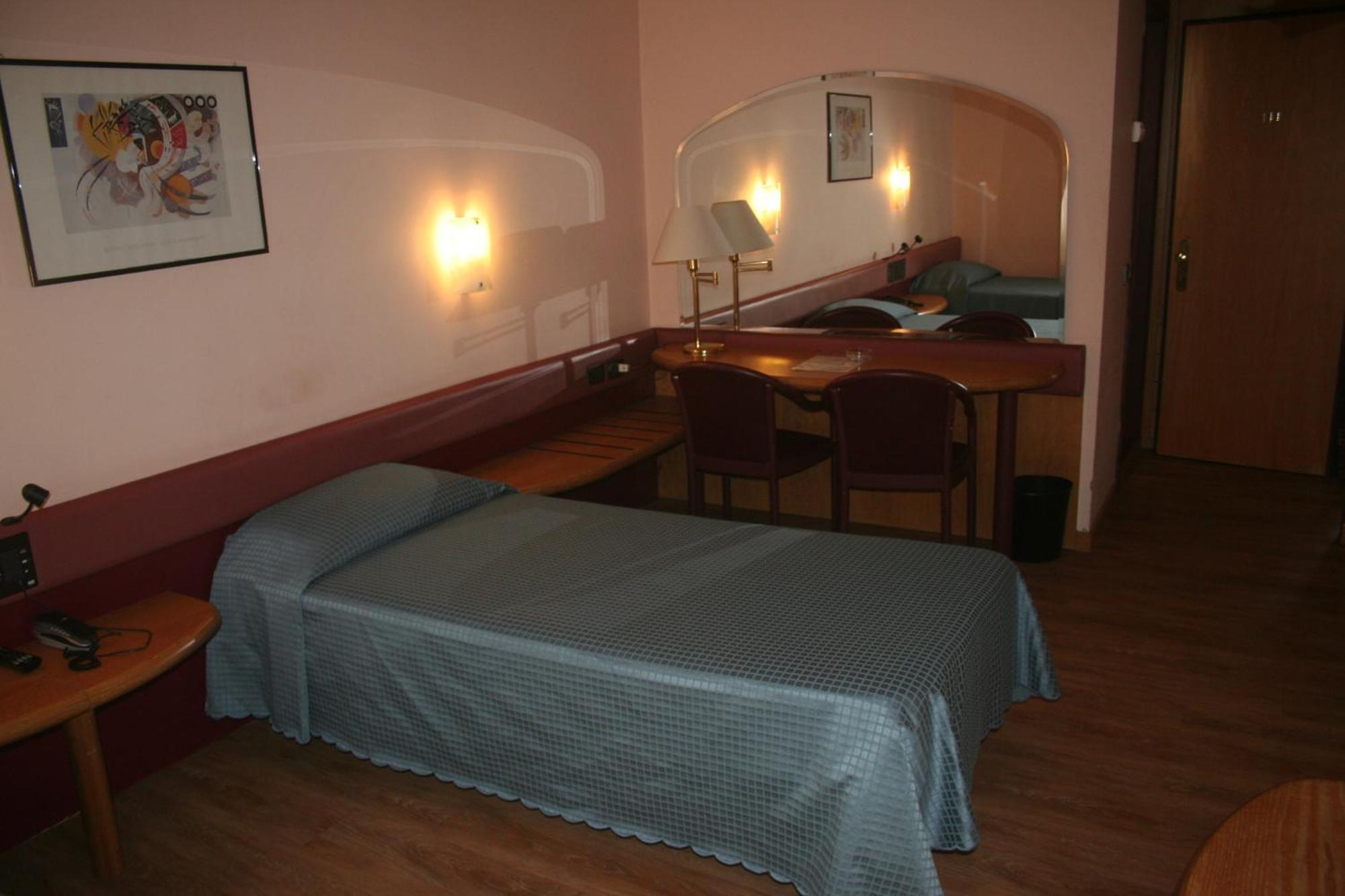 Single Room