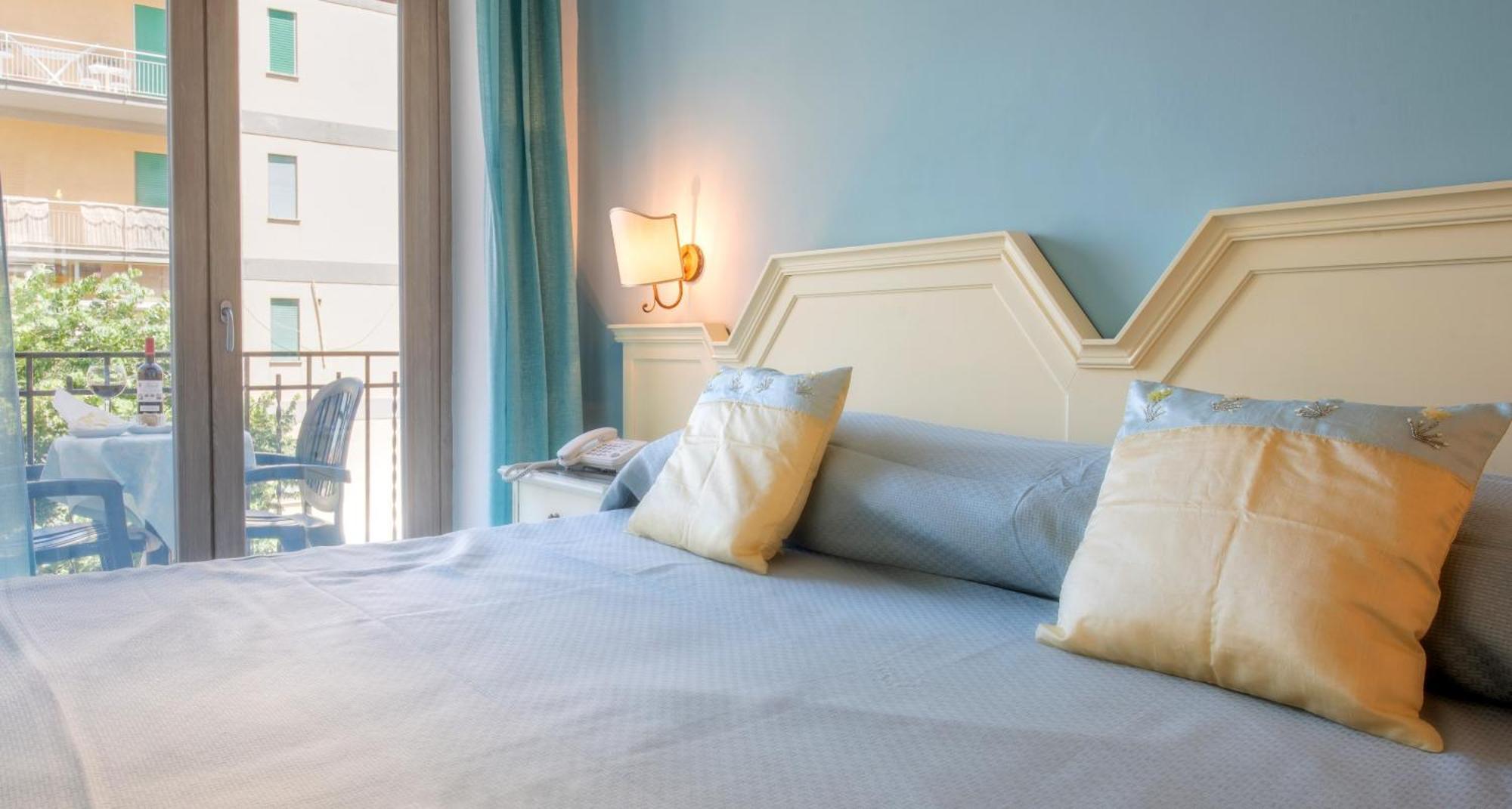 Double or Twin Room Balcony