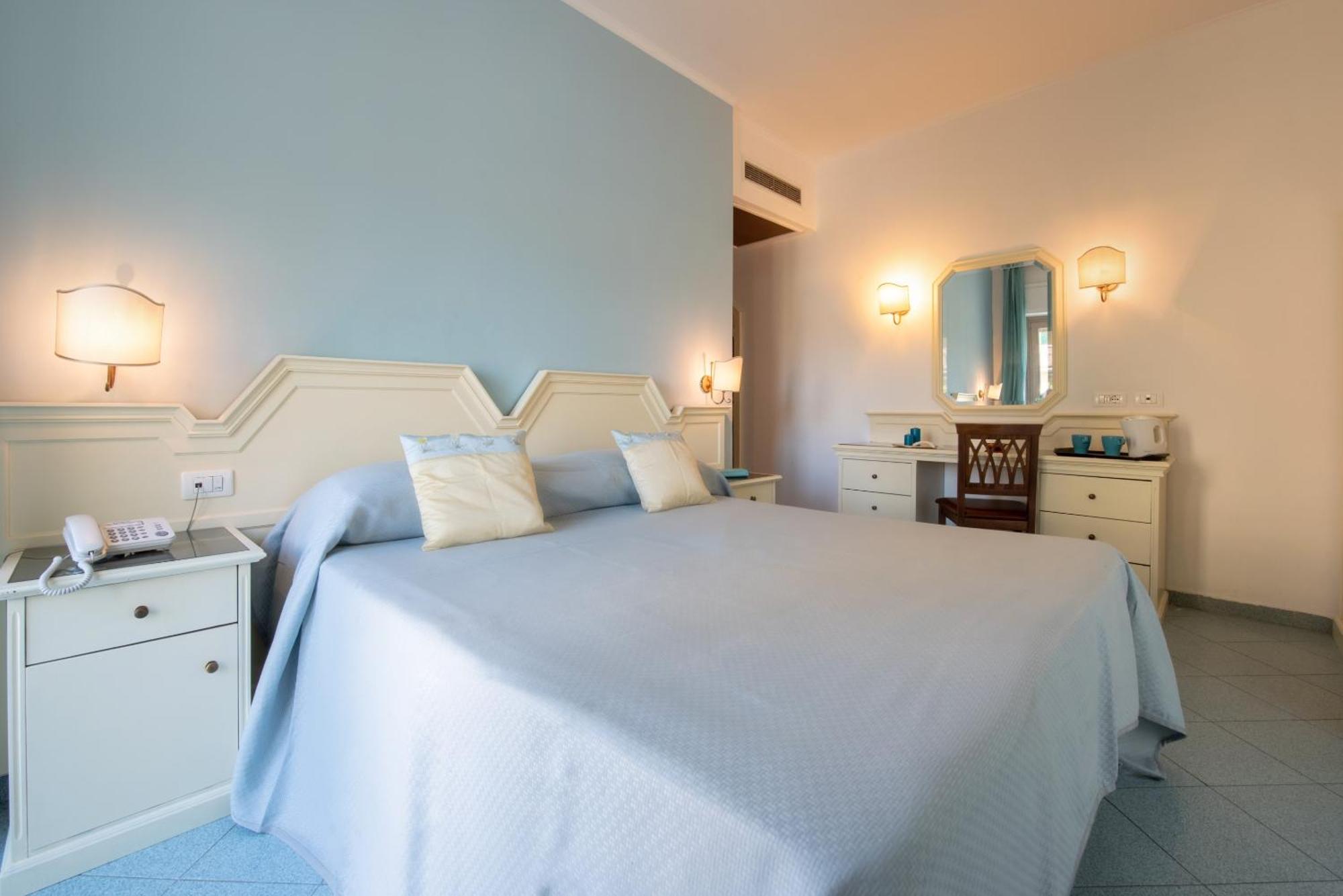 Double or Twin Room Balcony