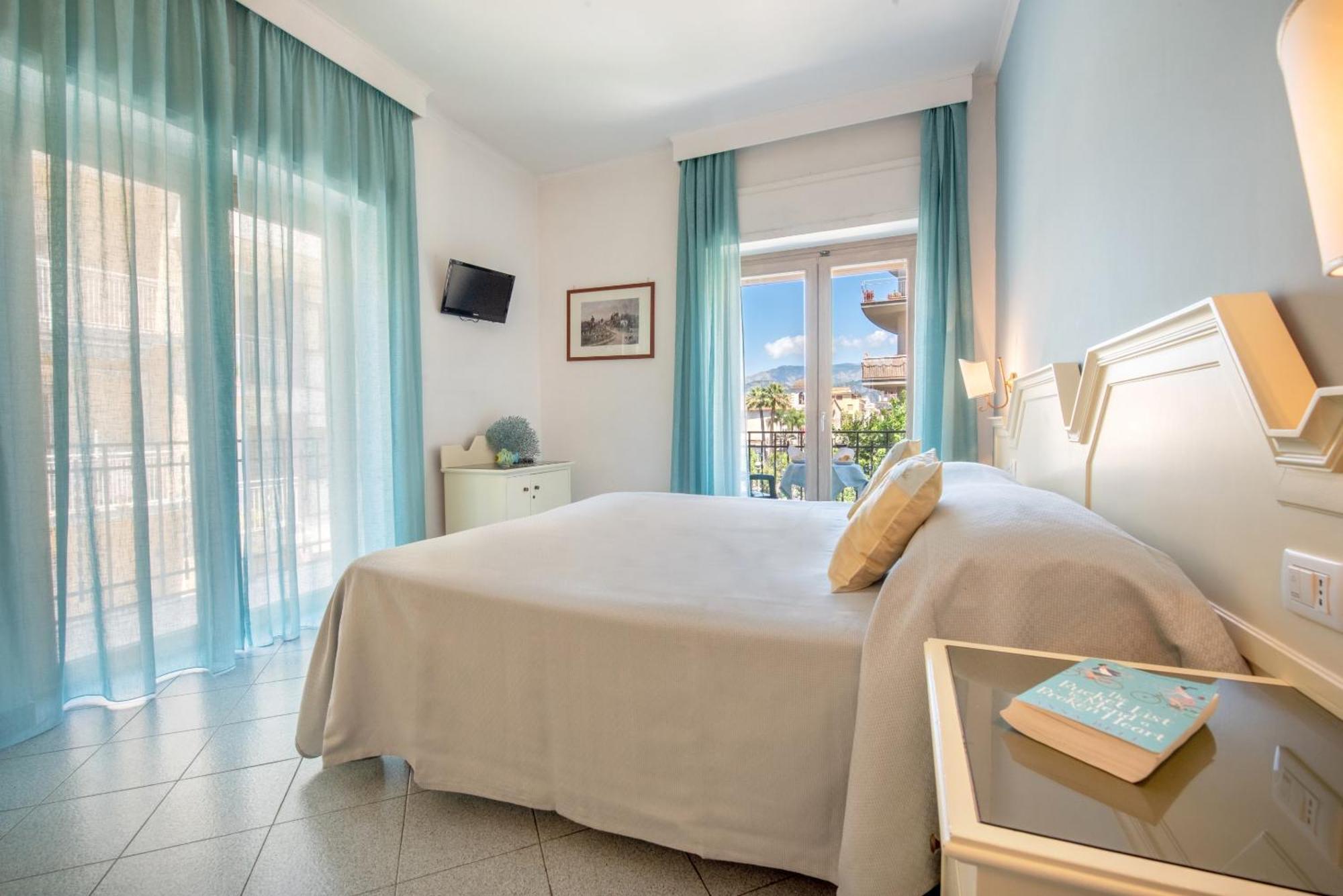Double or Twin Room Balcony