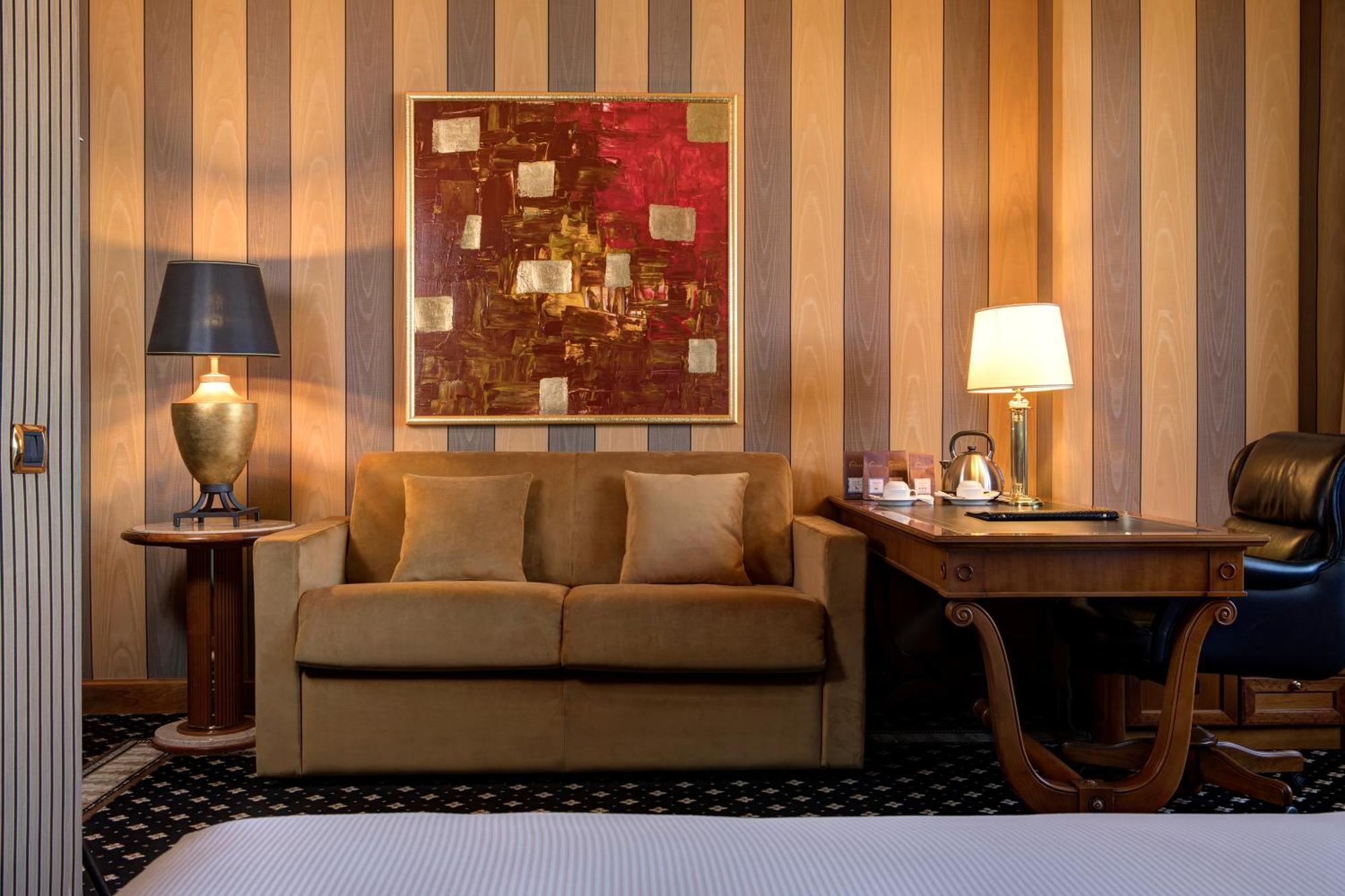 Suite