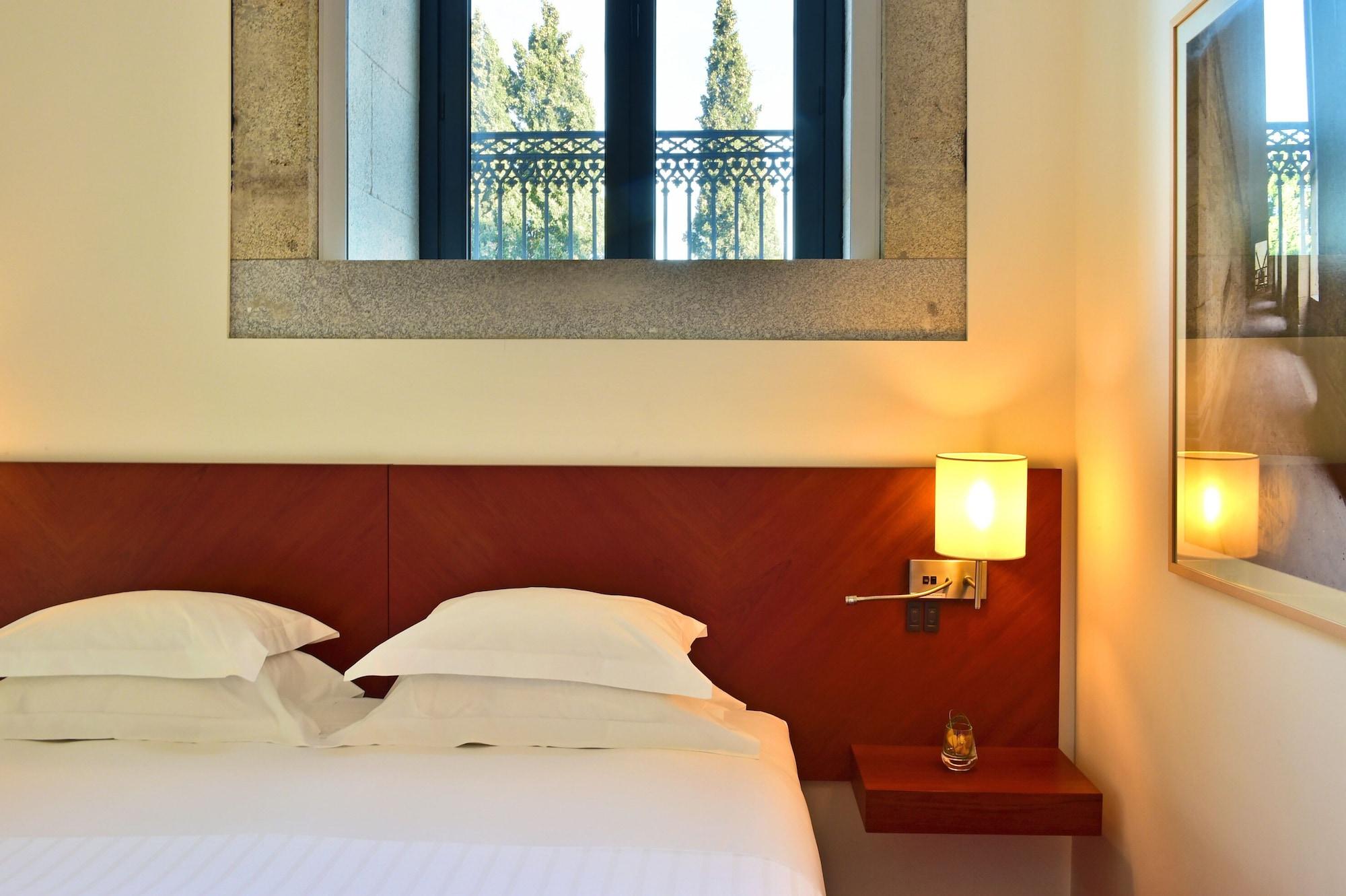 Mezzanine Suite