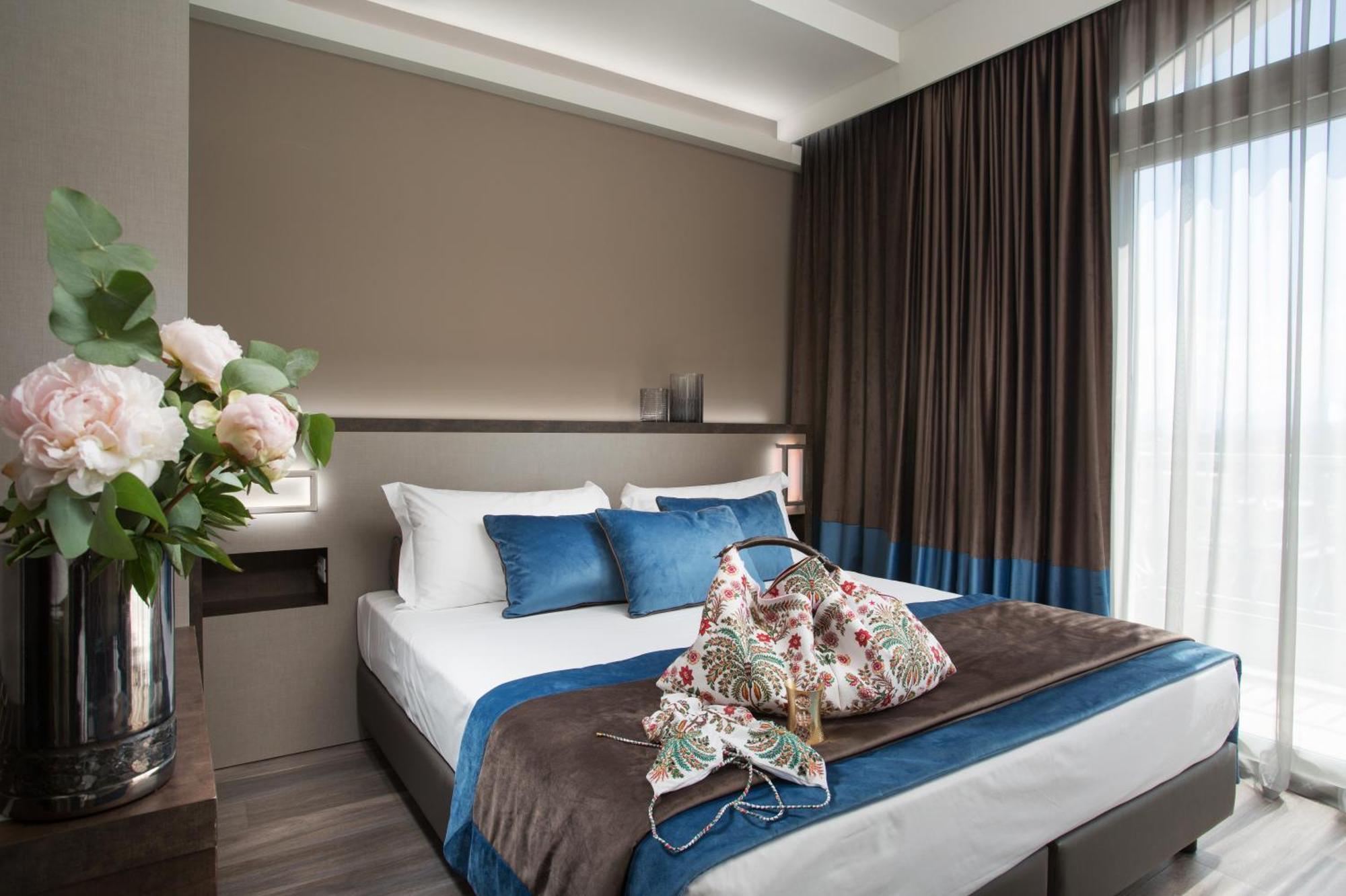 Deluxe Room,951272881:JPEG