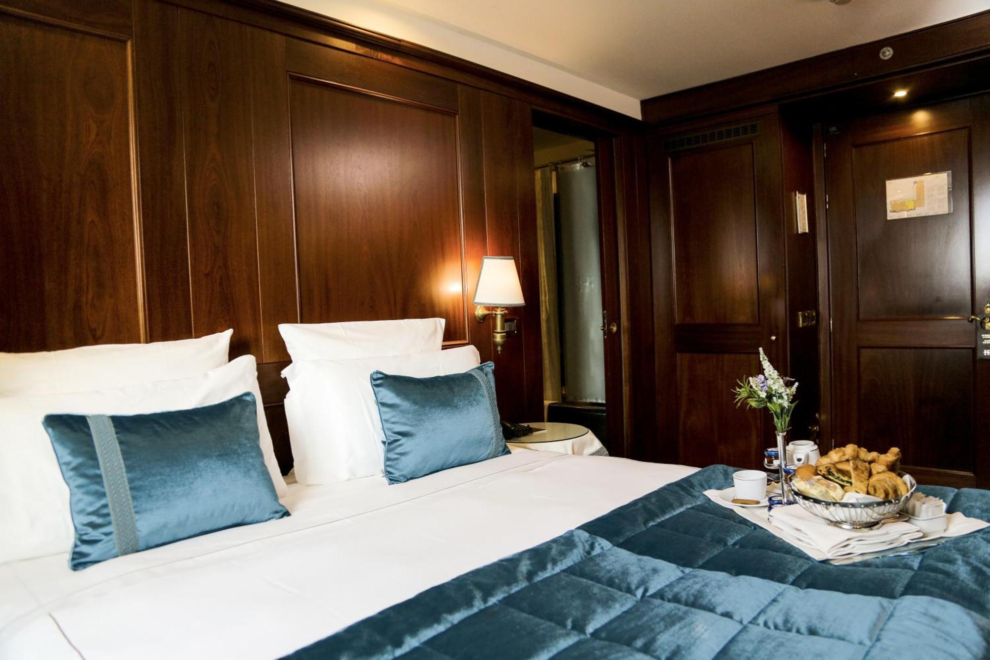 Superior Double Room with Lagoon View,1209337519:JPEG