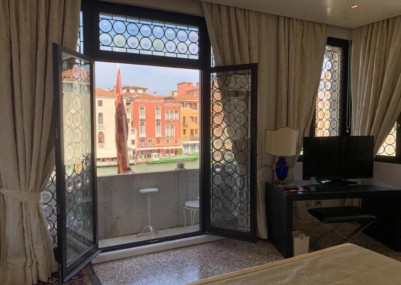 Junior Suite Grand Canal View