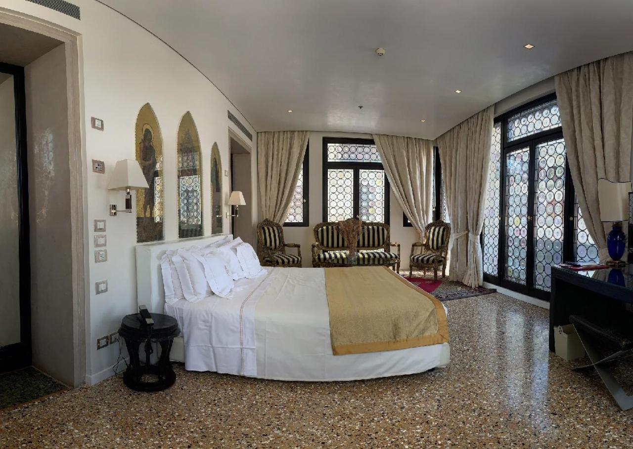 Junior Suite Grand Canal View