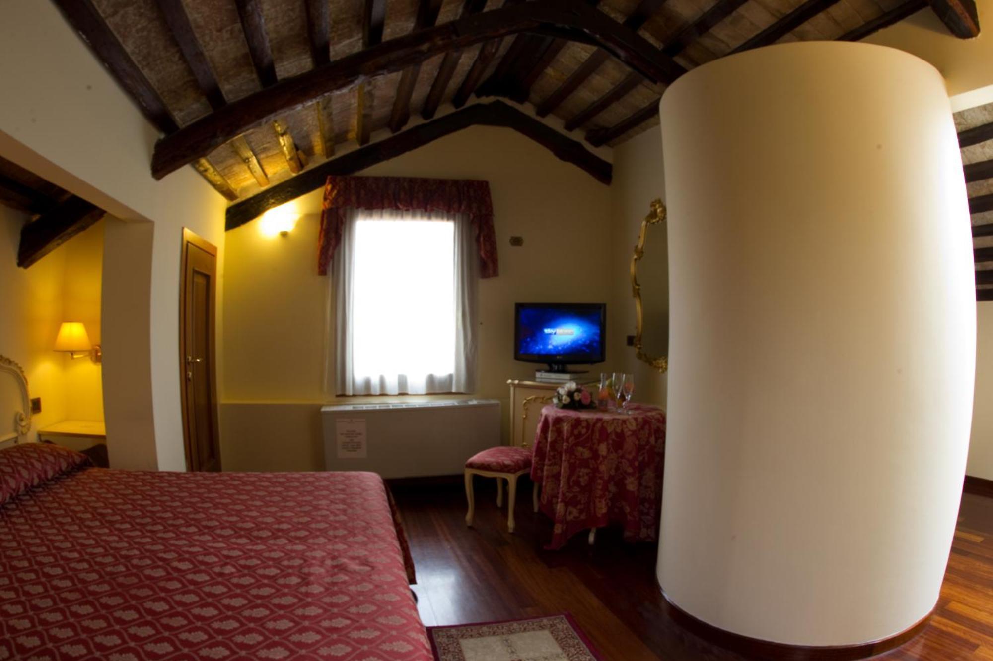 Superior Double Room Canal View