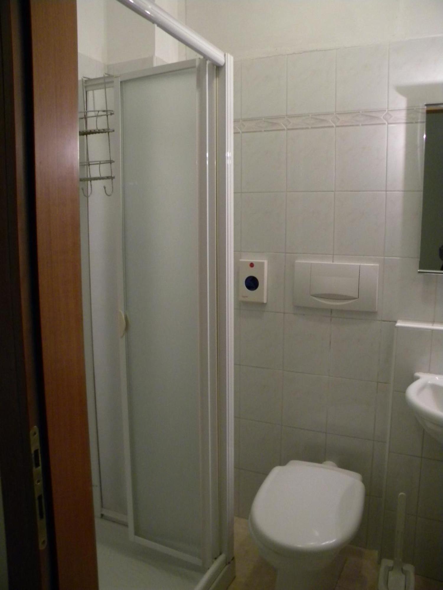 Double Room,110711379:JPEG