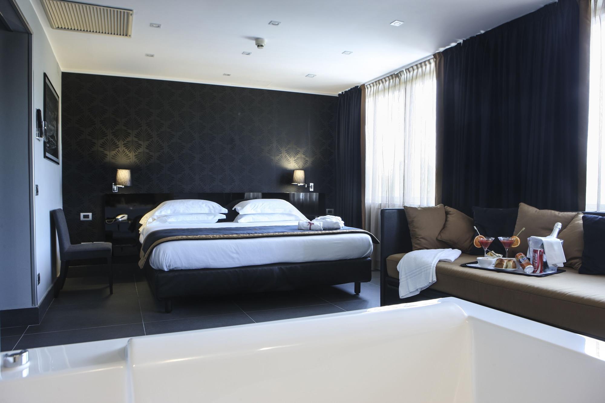 Deluxe King Room Sofa Bed