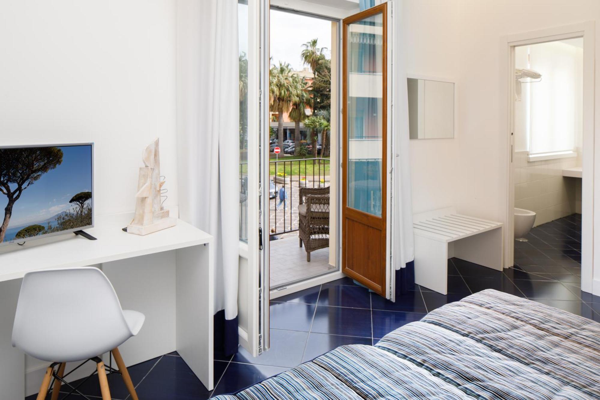Deluxe Double or Twin Room