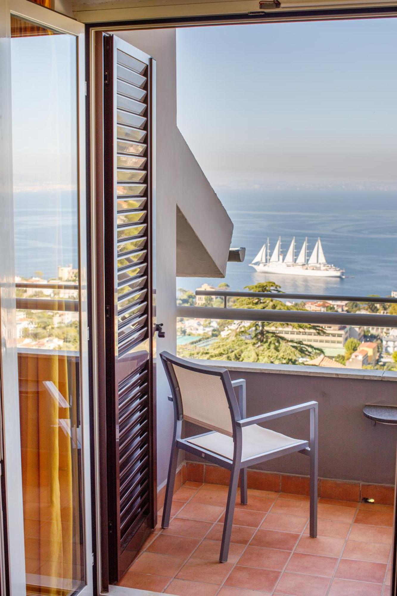 Premium Double Room Sea View