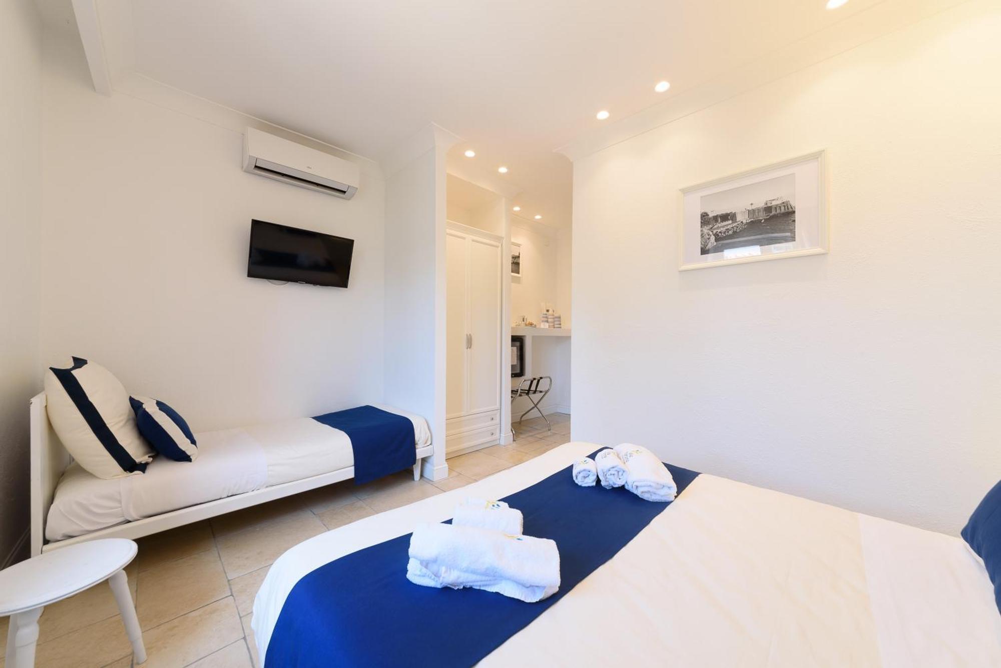 Superior Triple Room