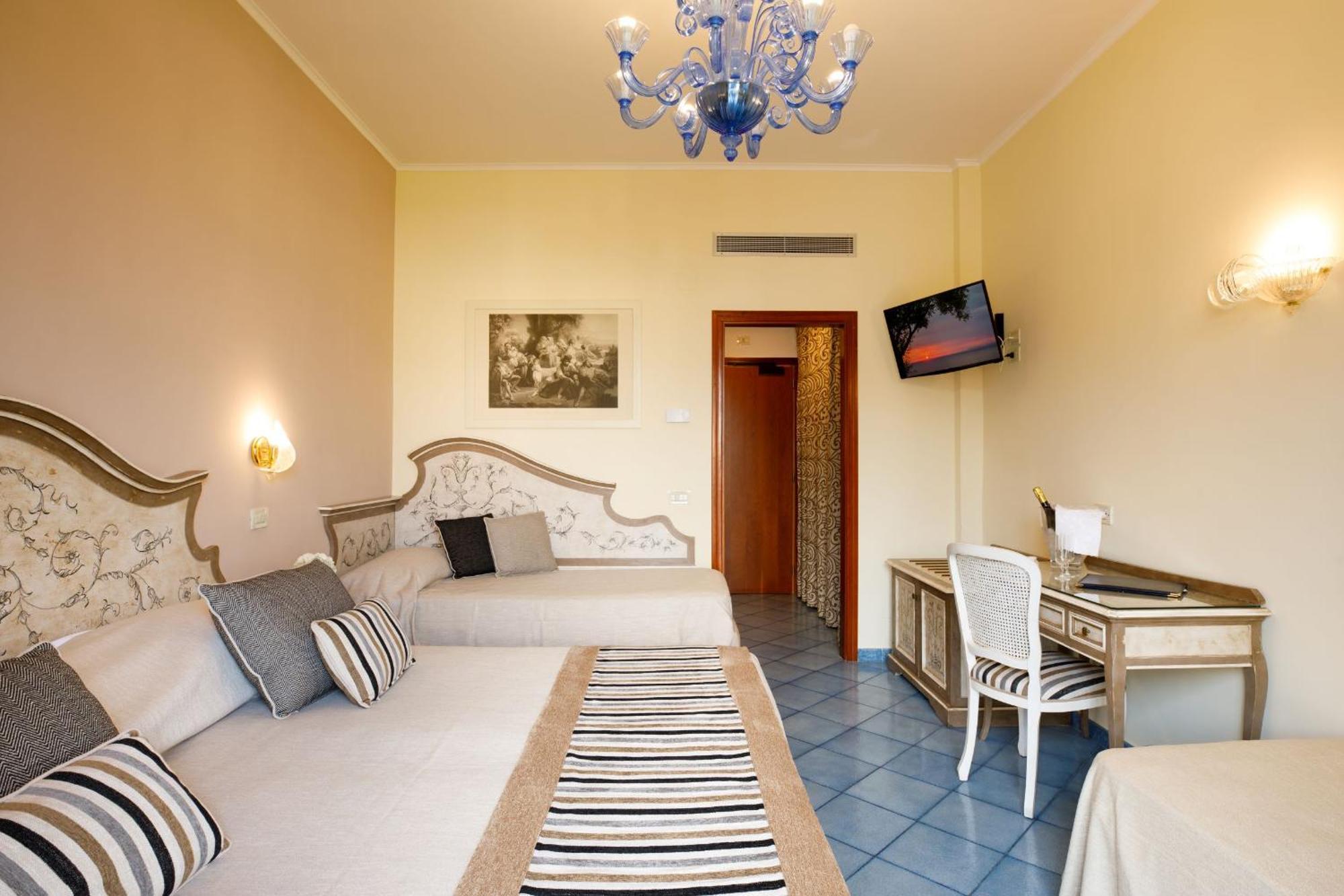 Economy Quadruple Room