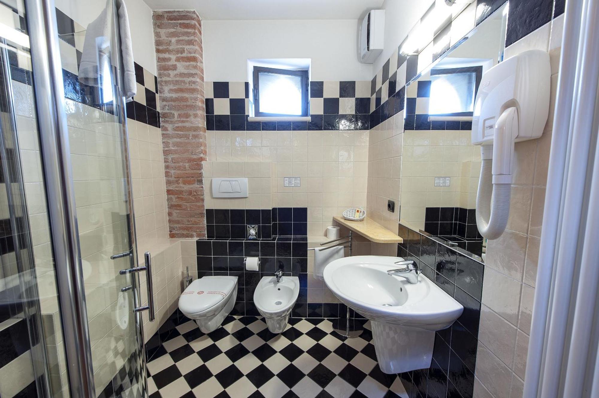 Suite with Terrace,1274592586:JPEG