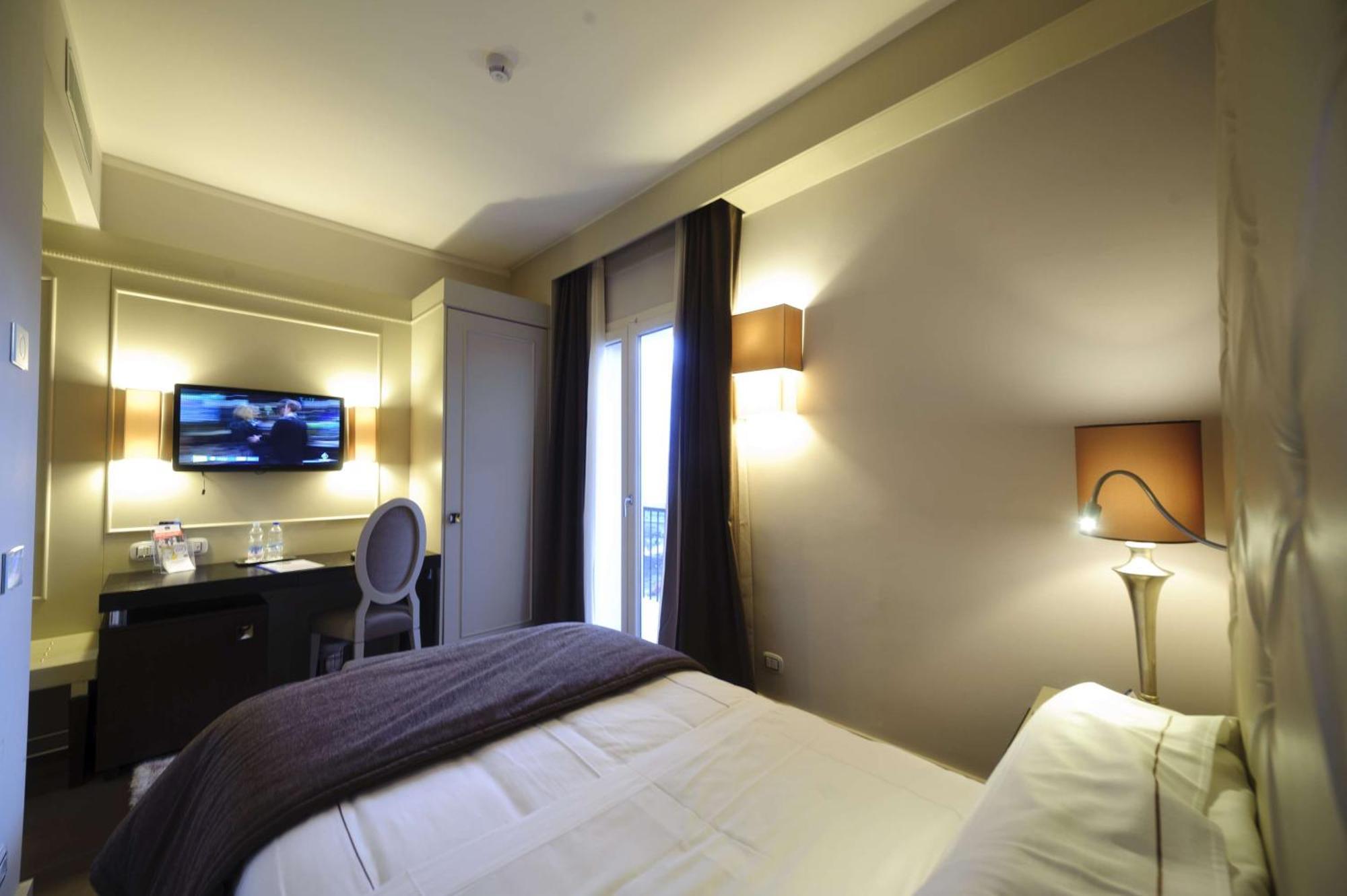 Classic Single Room