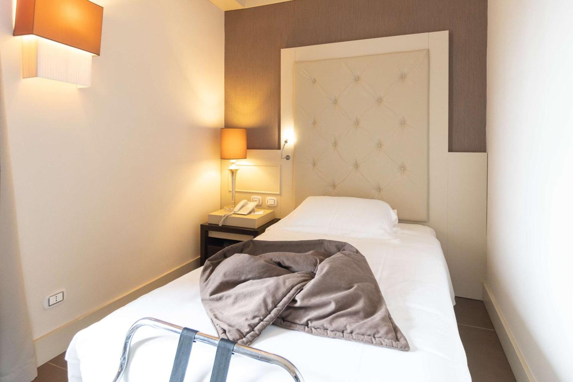 Classic Single Room