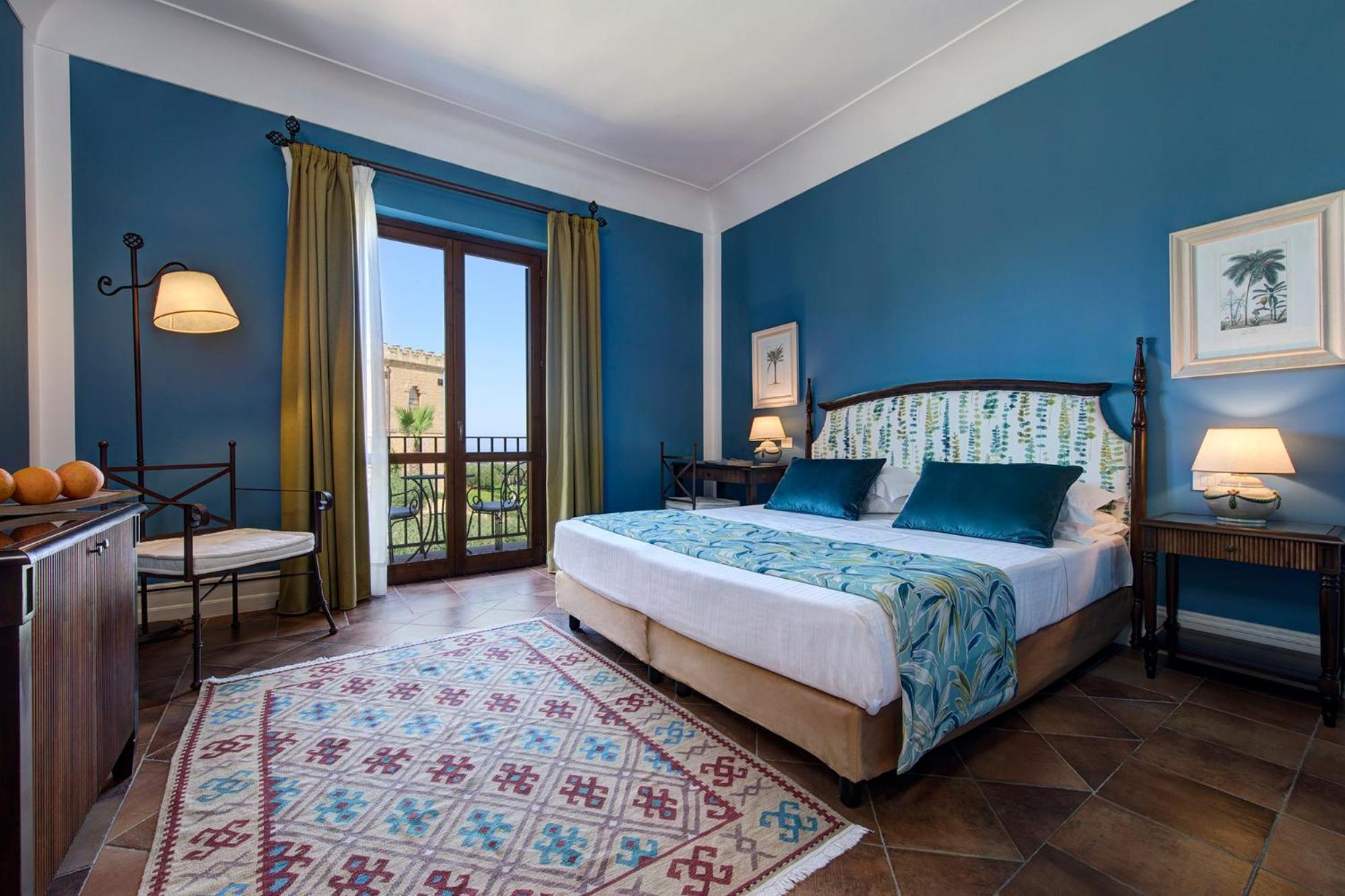 Double Deluxe Room Balcony Sea View