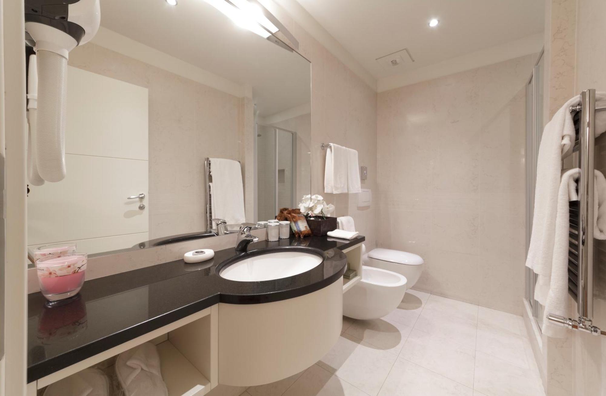 Top Floor Grand Suite