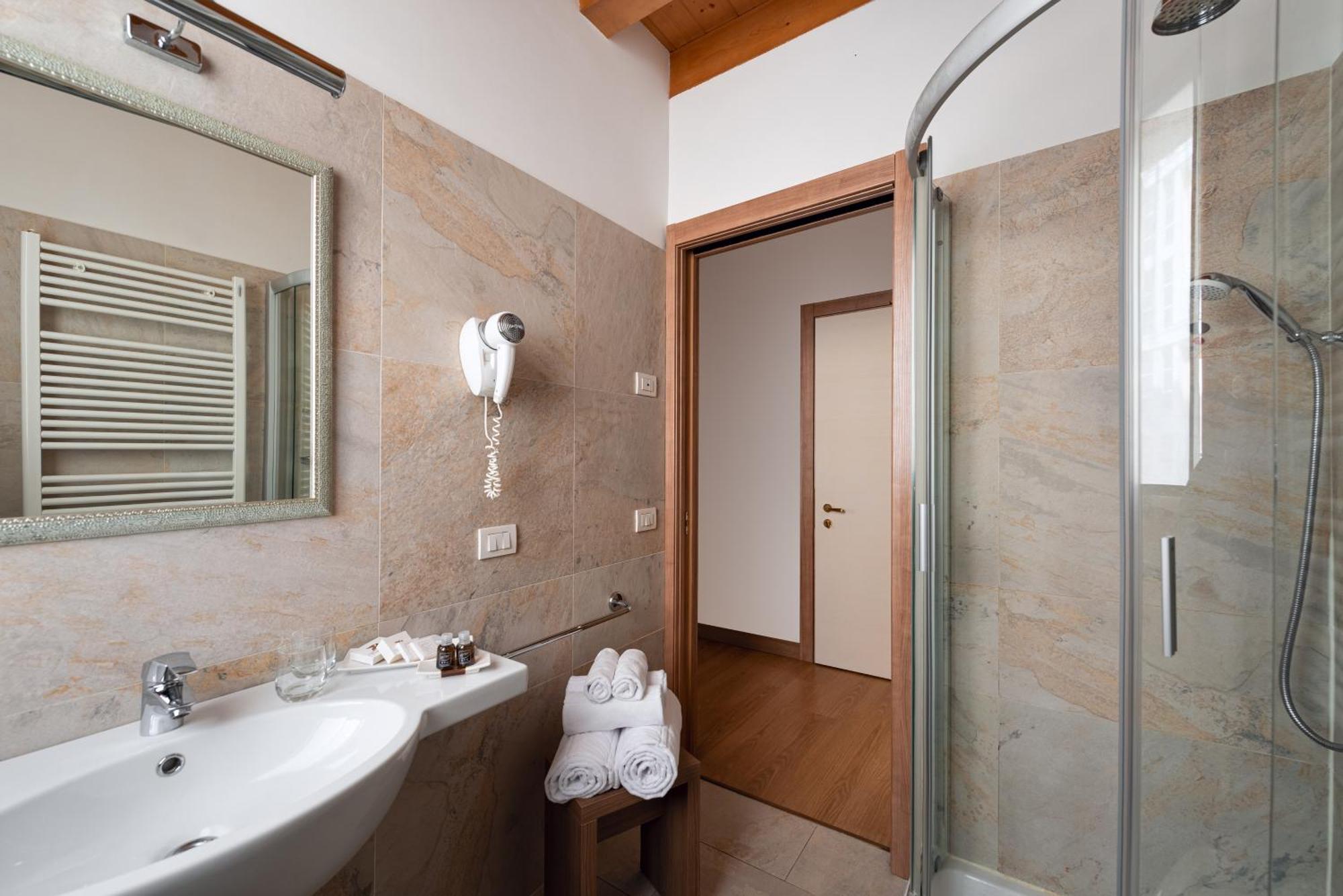 Double Comfort Room,1631552468:JPEG