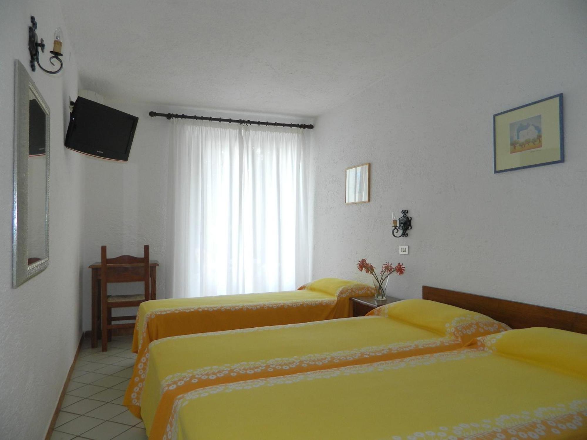 Camera Familiare (2 Adulti + 1 Bambino)