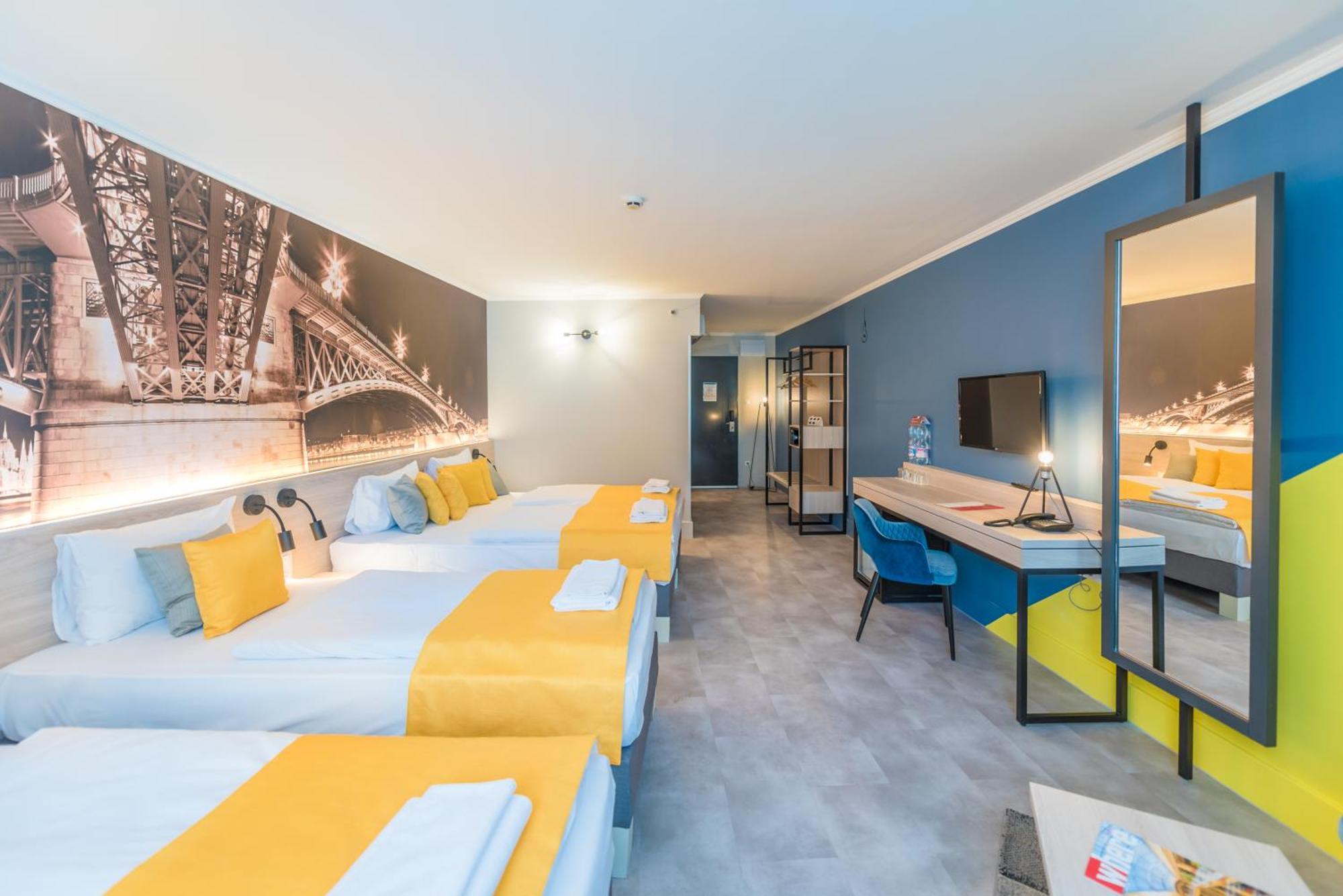 Comfort Quadruple Room