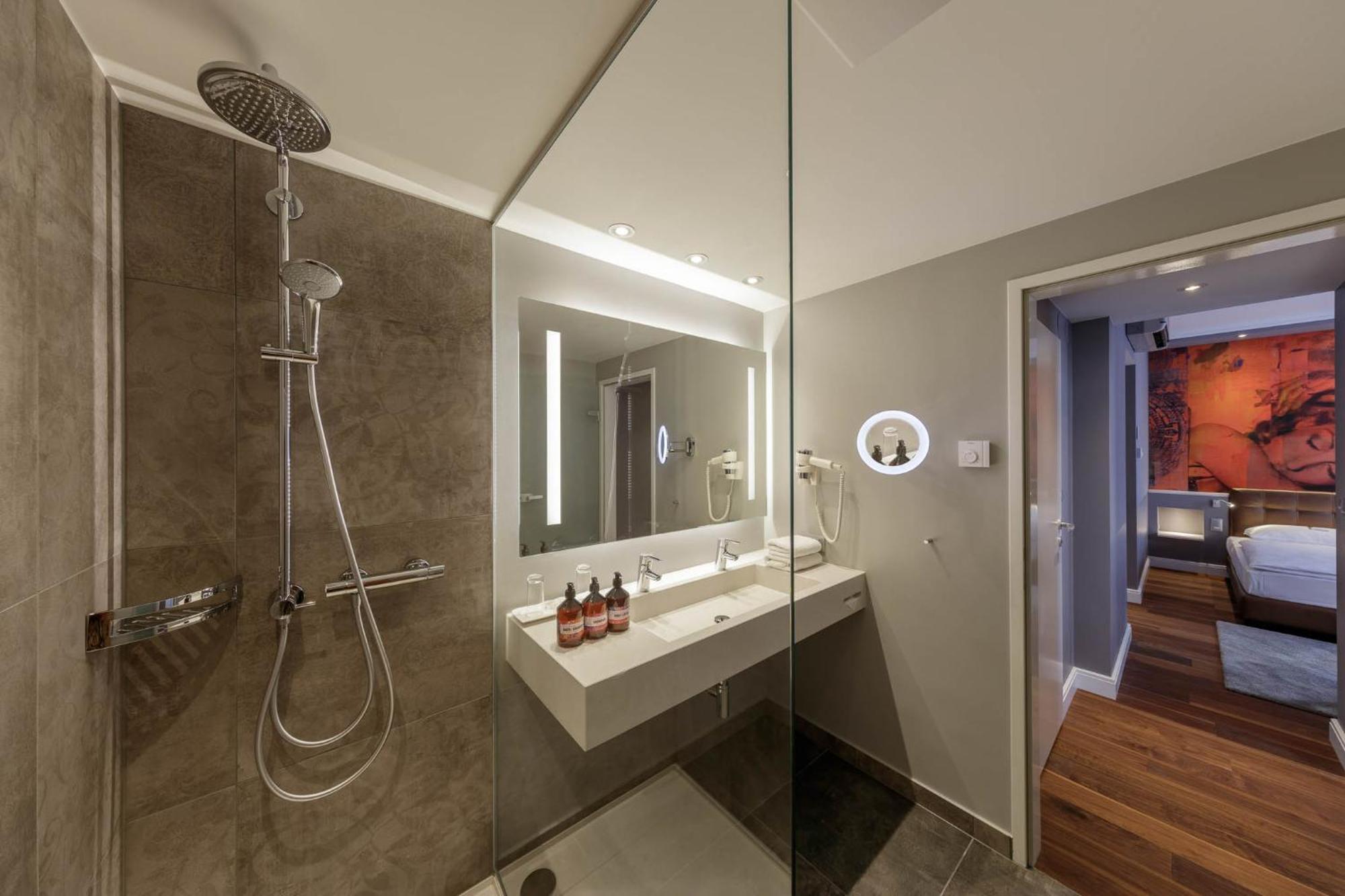 Suite Familiale Deluxe avec 2 Chambres