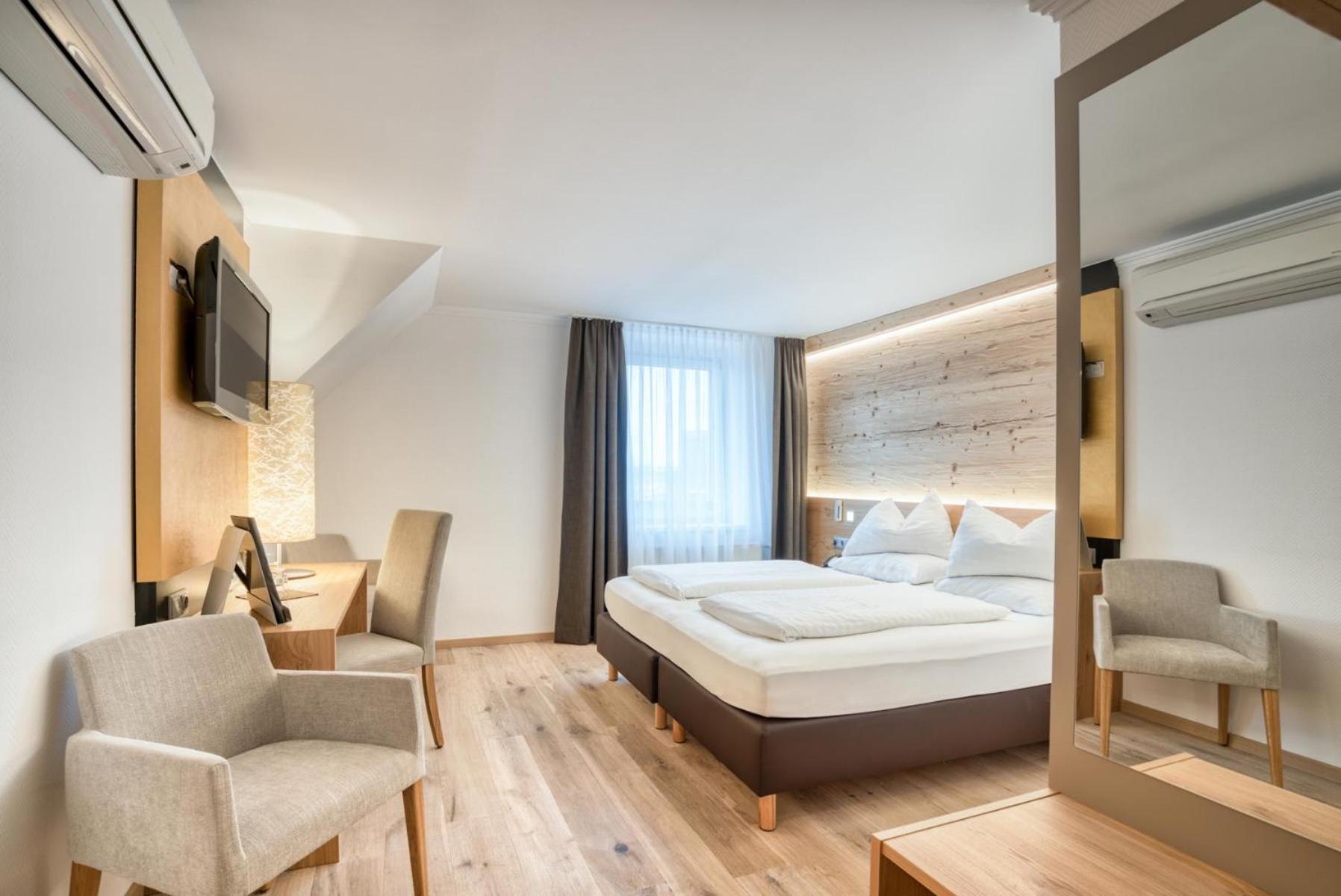 Triple Room,1371243959:JPEG