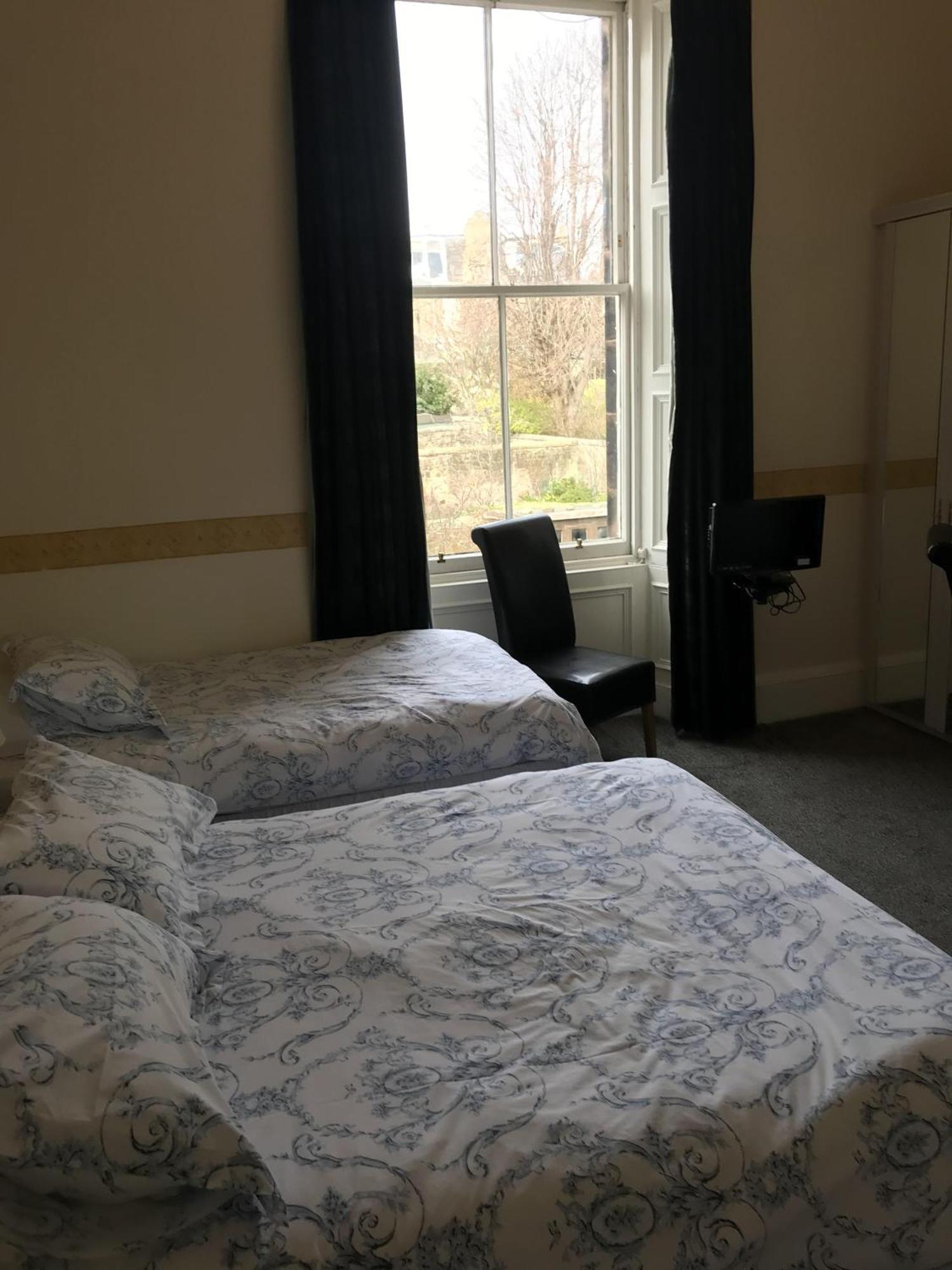 Large Double or Twin Room,1210084063:JPEG