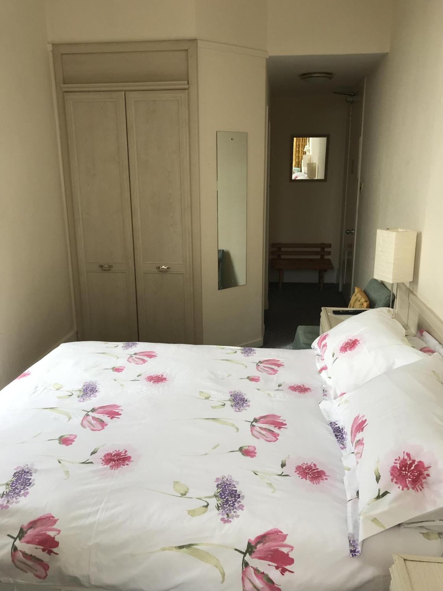 Chambre Double avec Salle de Bains Privative