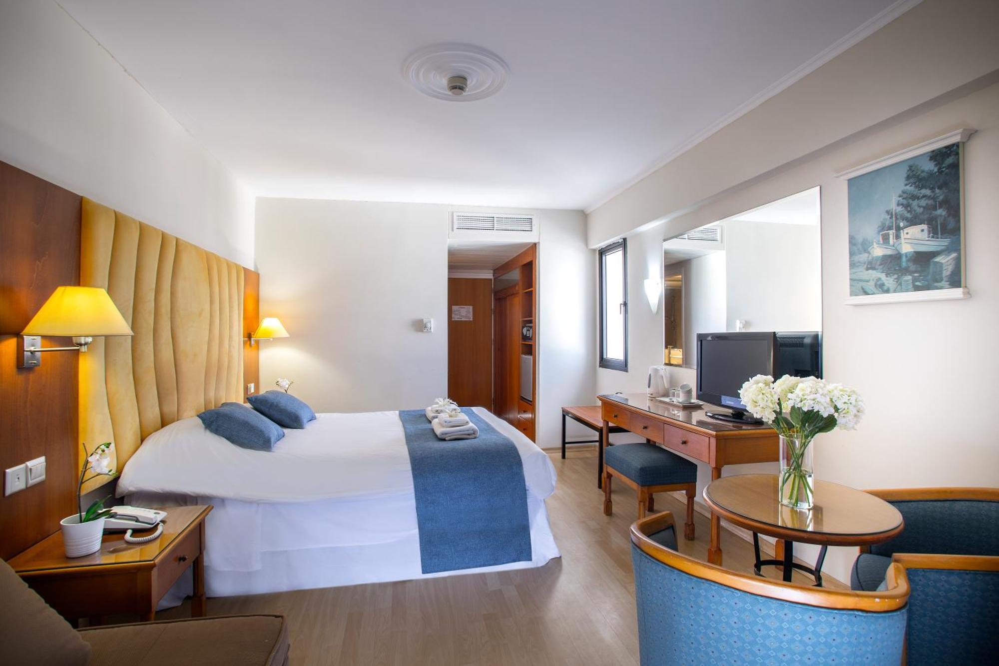 Standard Double or Twin Room Inland View