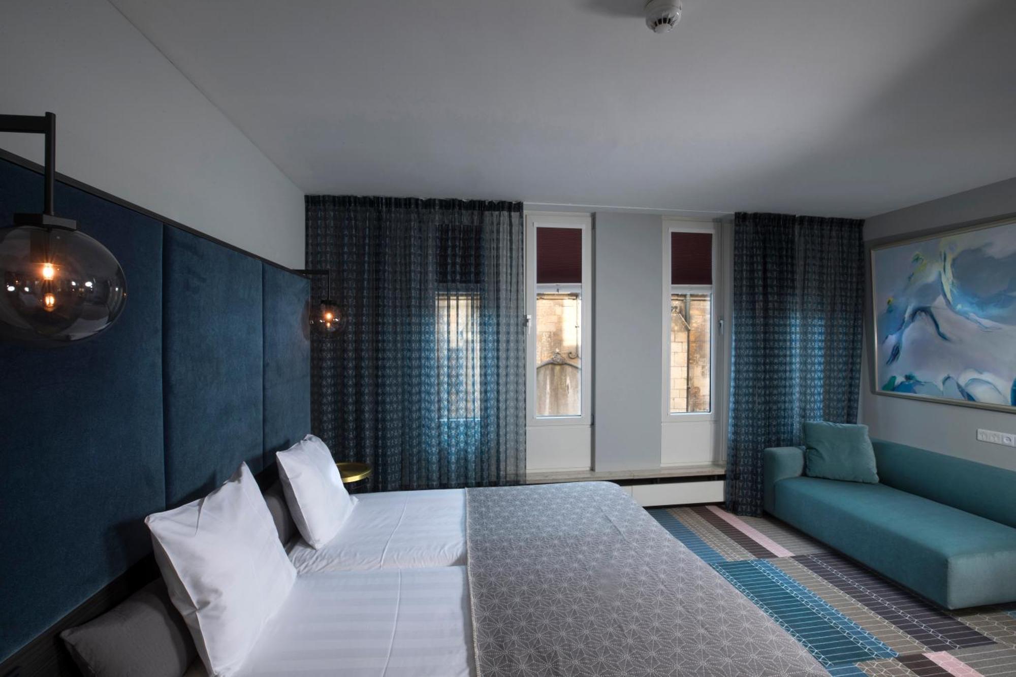 Deluxe Twin or Double Room,1765571739:JPEG