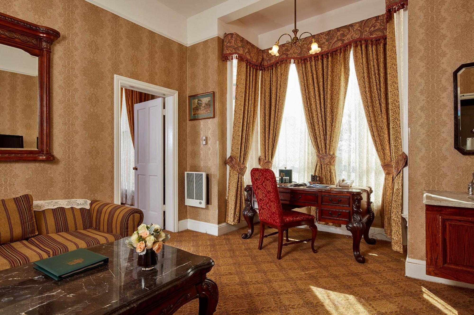 Executive Suite