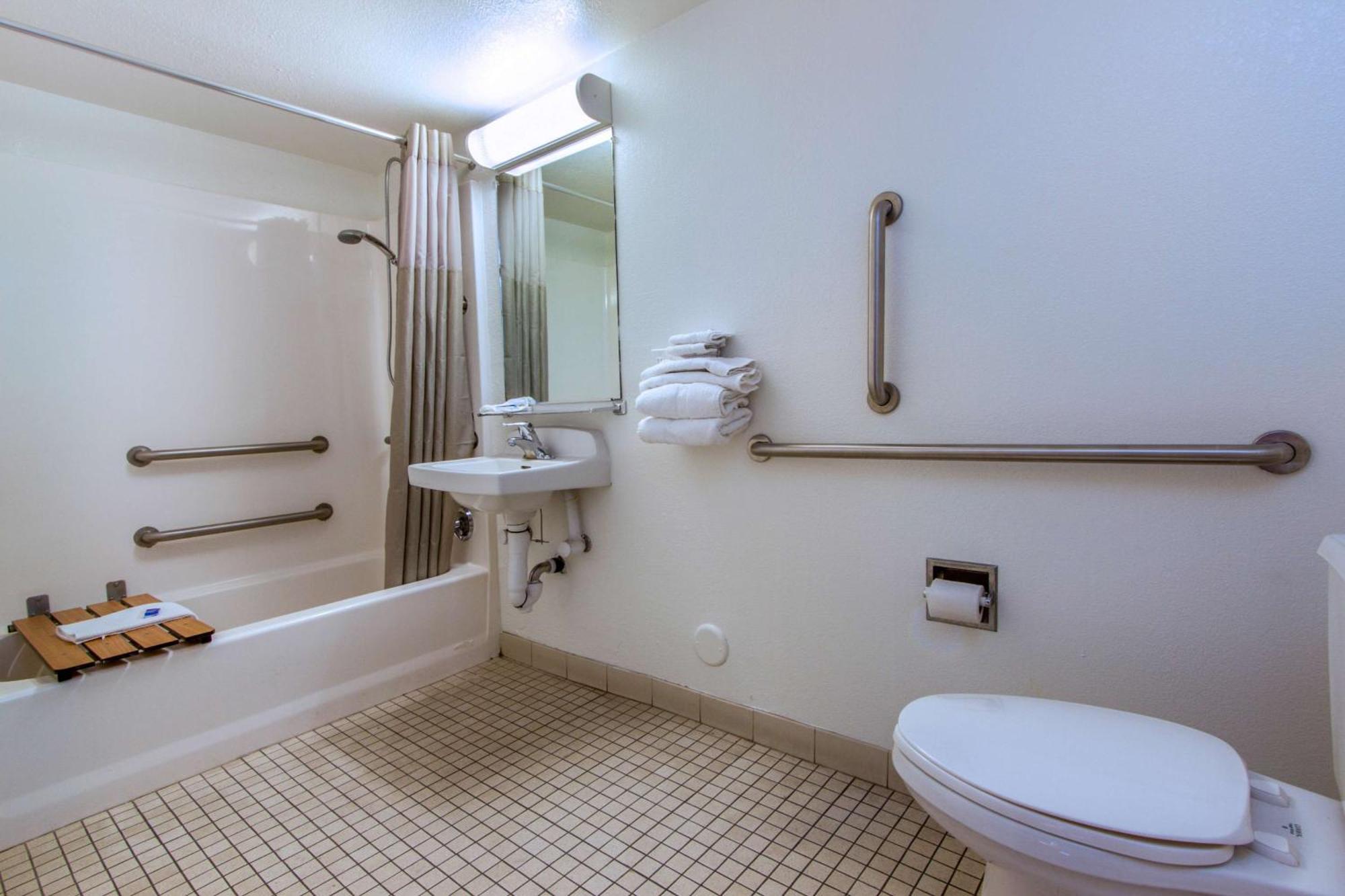 Queen Room Two Queen Beds Disability Access
