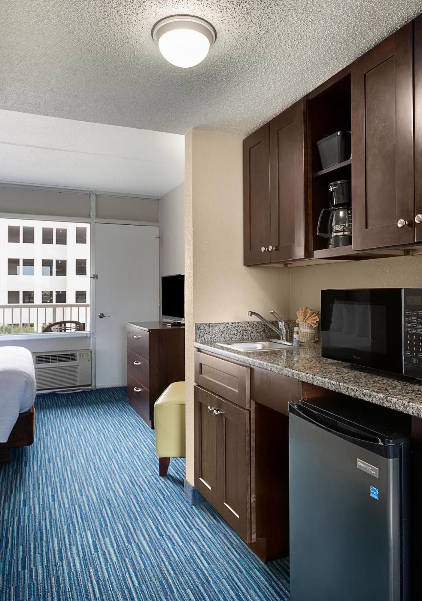 Dunes City View Mini Suite