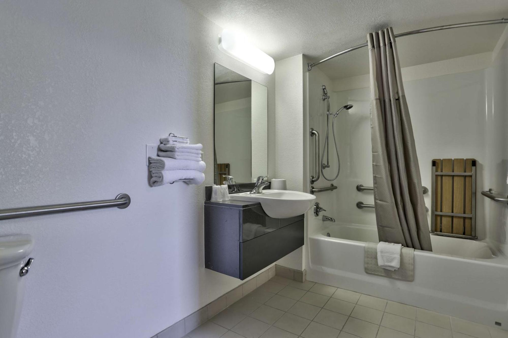 Queen Room Disability Access