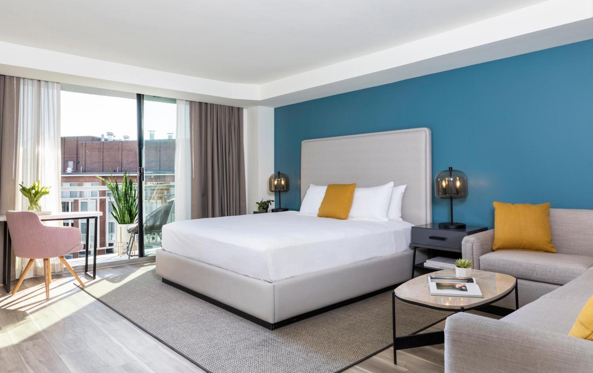 King Studio Suite Balcony