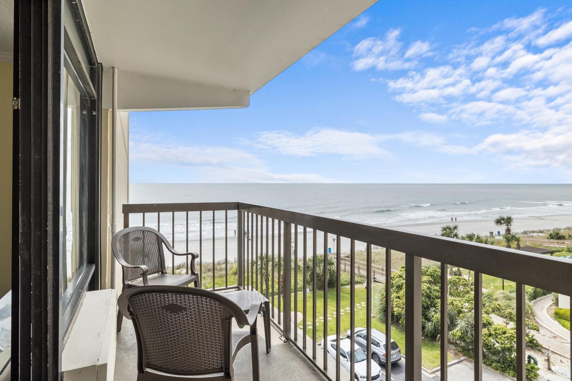 Standard Queen Room Two Queen Beds Ocean View