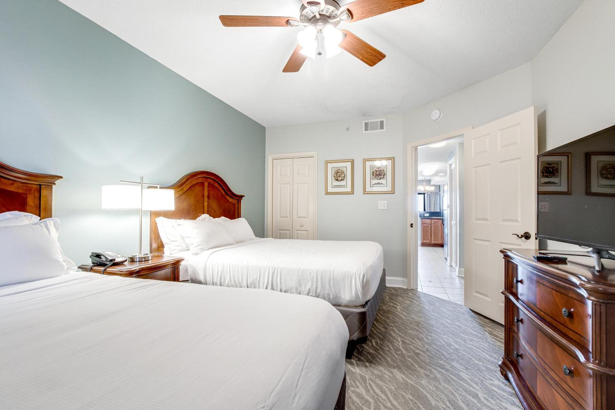 One-Bedroom Suite Ocean Front