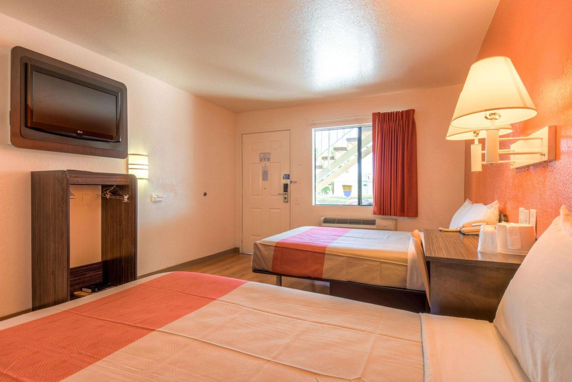 Quadruple Room Disability Access Non-Smoking