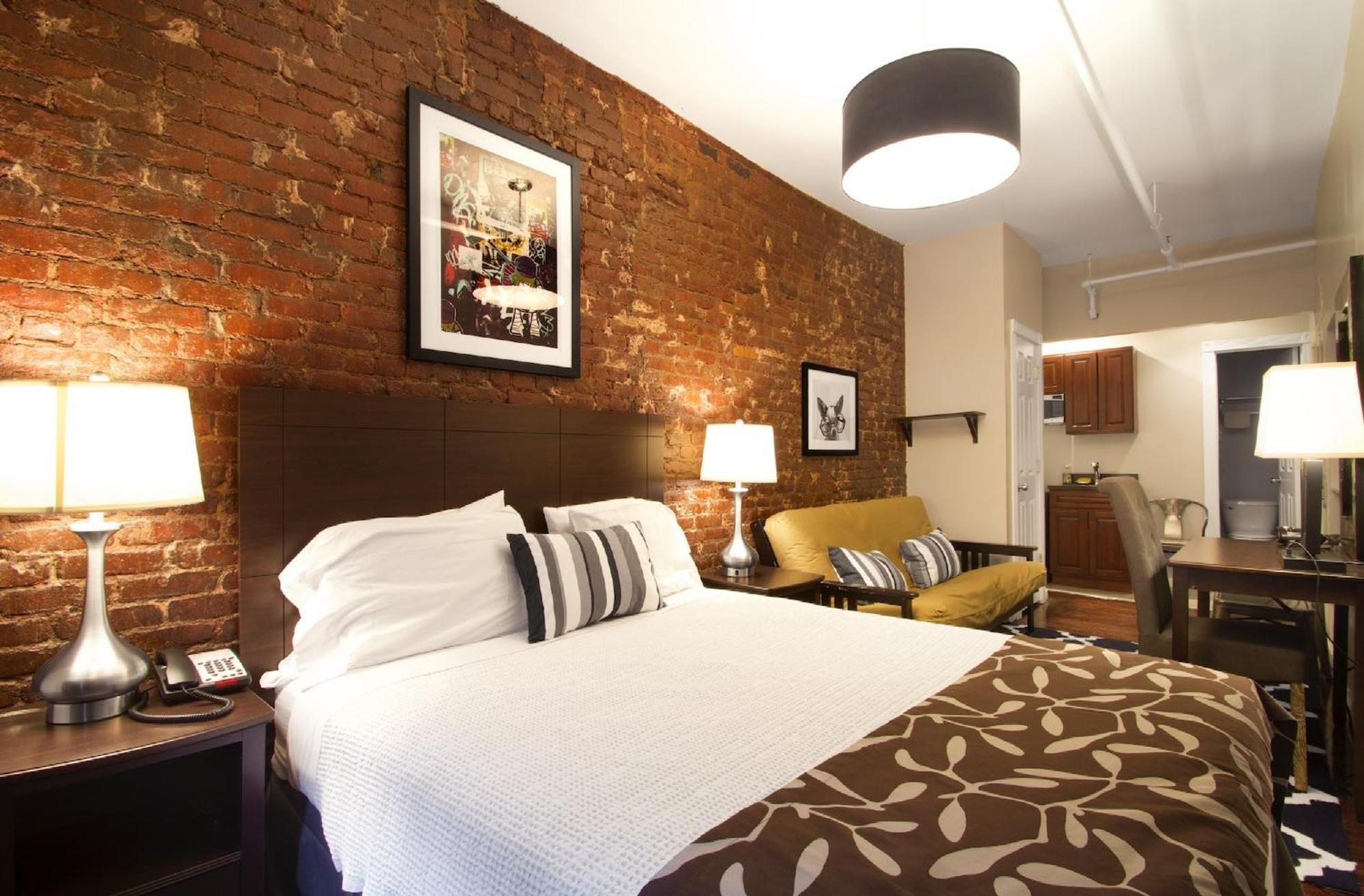 Standard Bedroom Private Bath