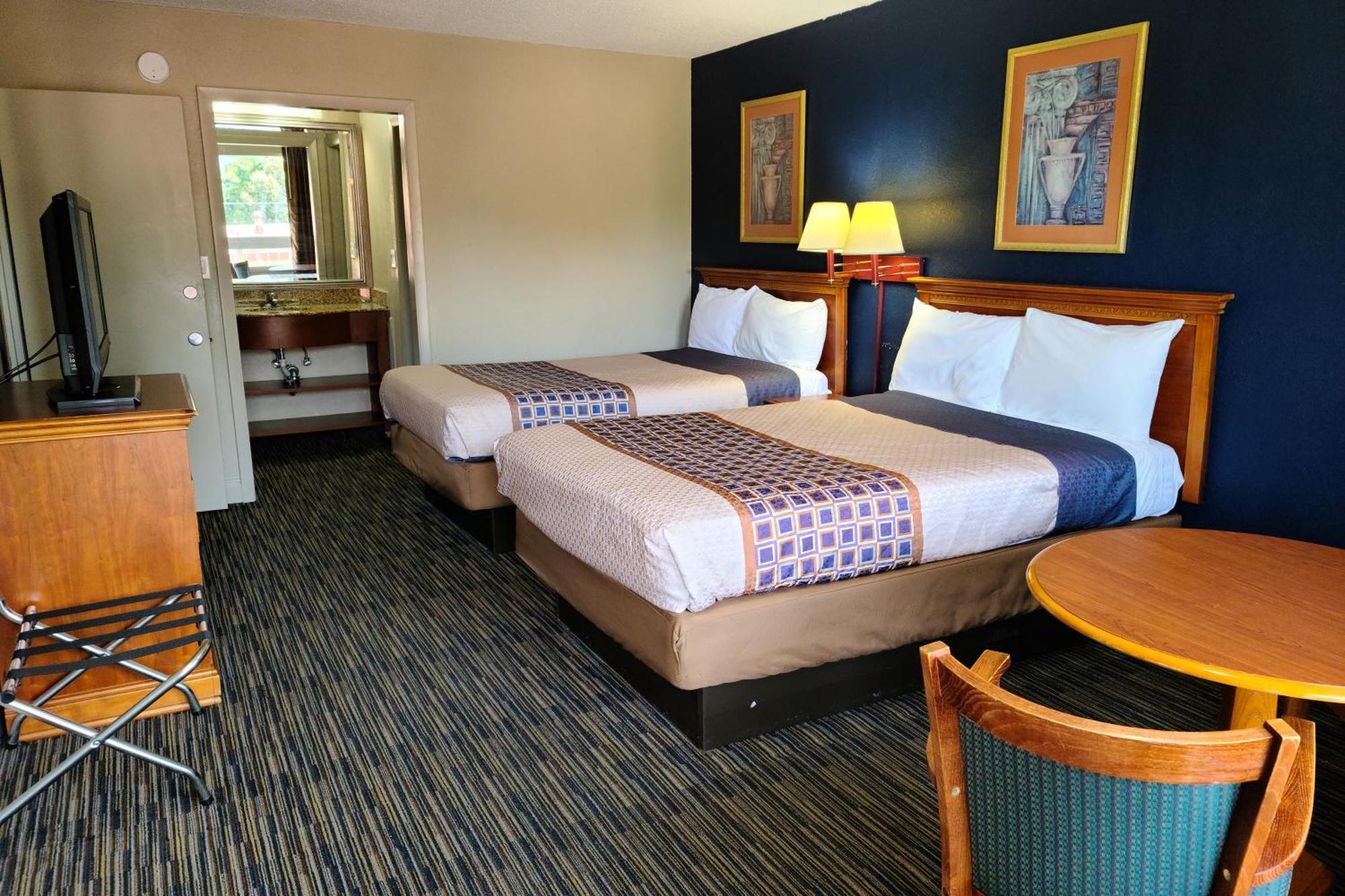 Double Room with Two Double Beds - Smoking