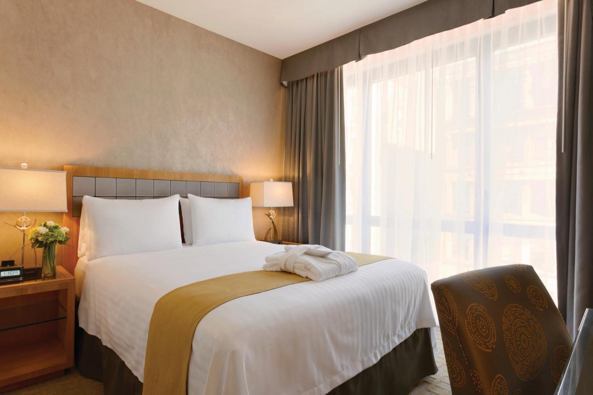 Executive Queen Room