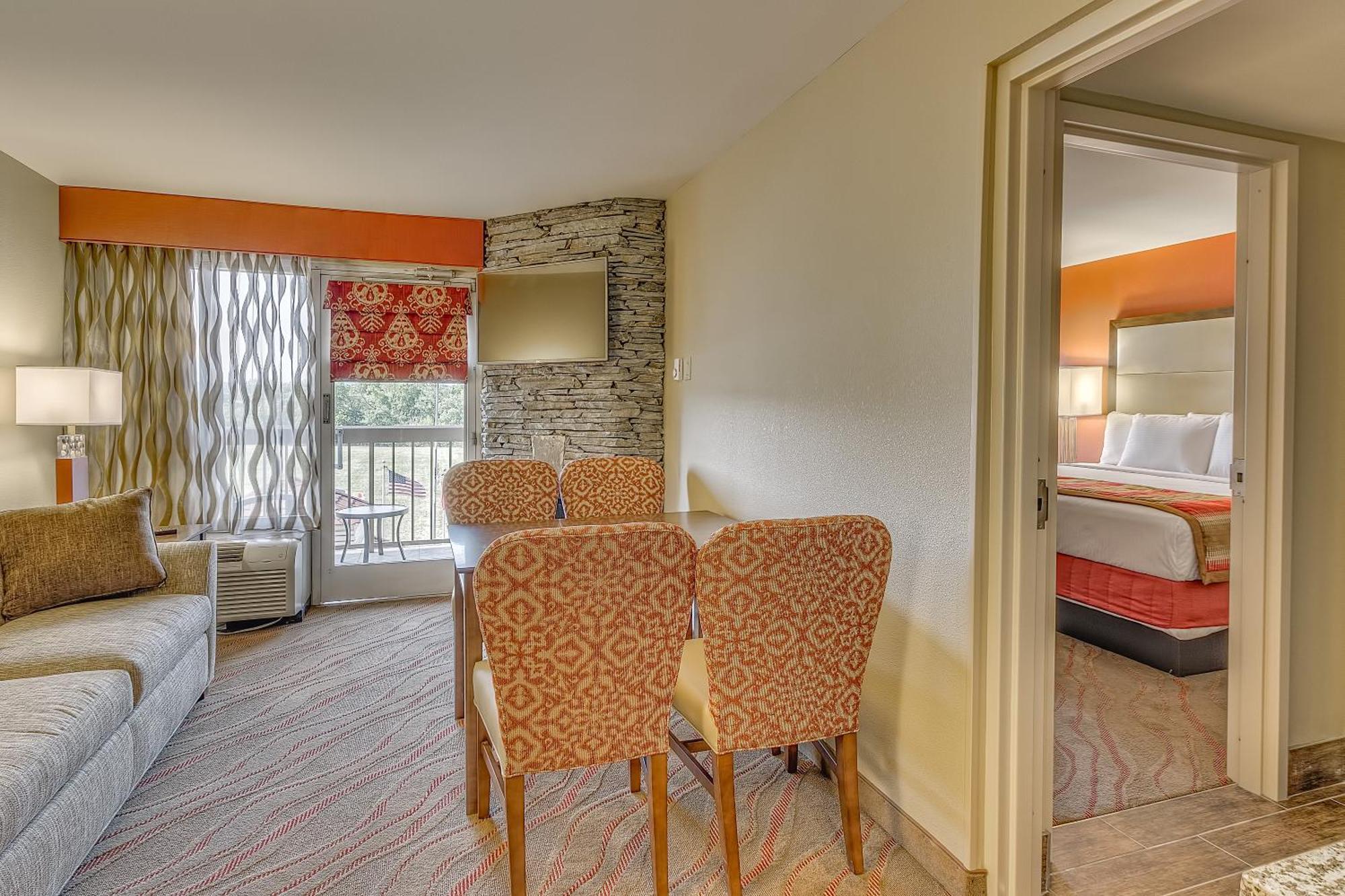 King Suite - Non-Smoking,1275913336:JPEG