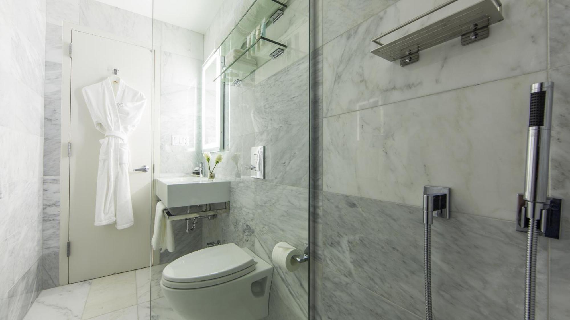 King Room - Silver,1210837453:JPEG