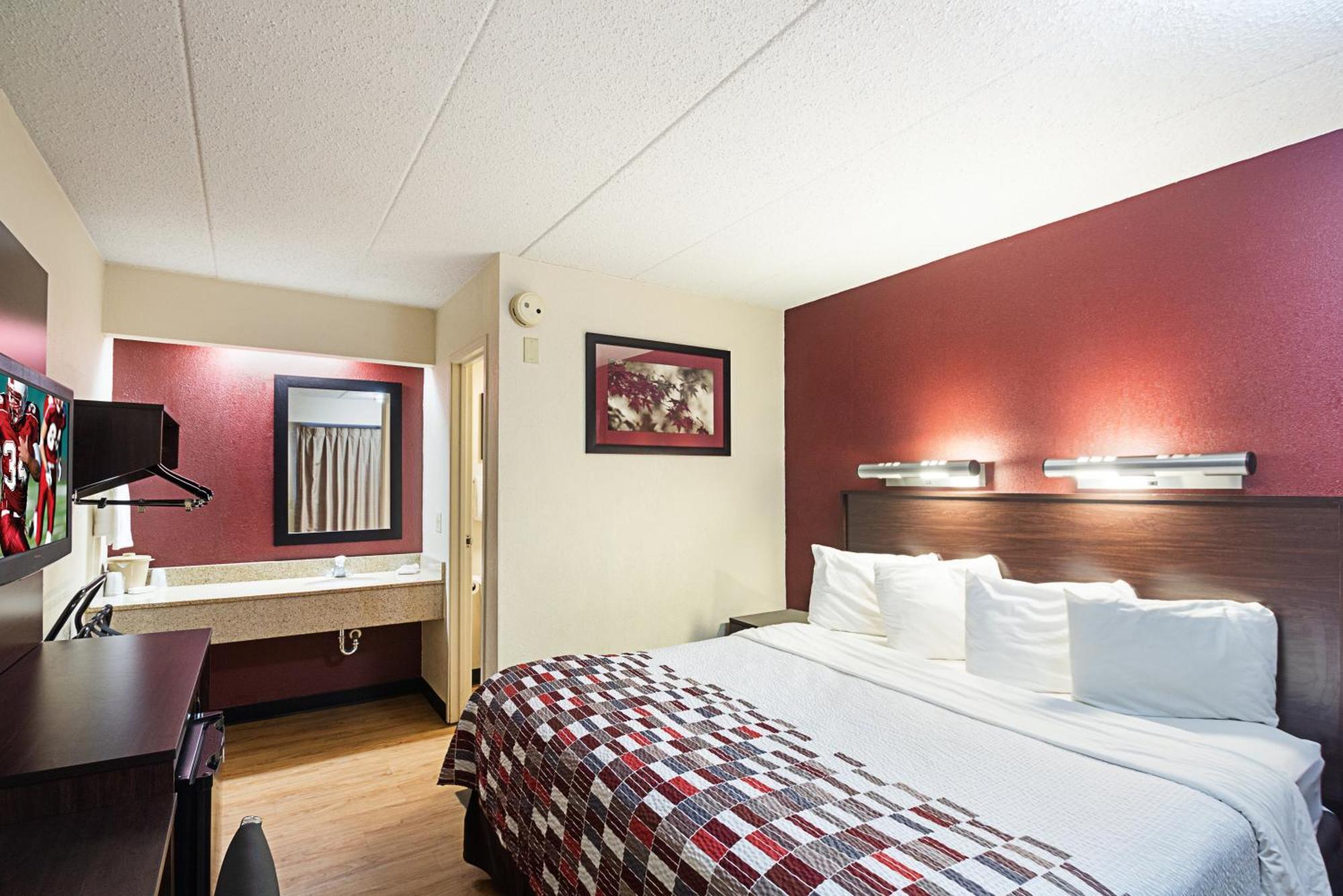 Deluxe King Room Smoke