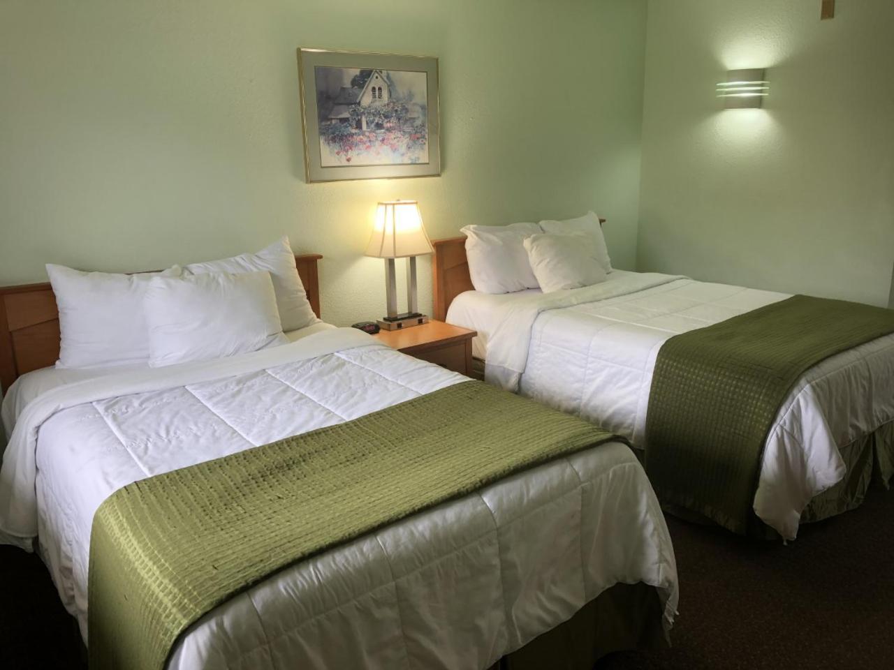 Double Room Two Double Beds Non-Smoking