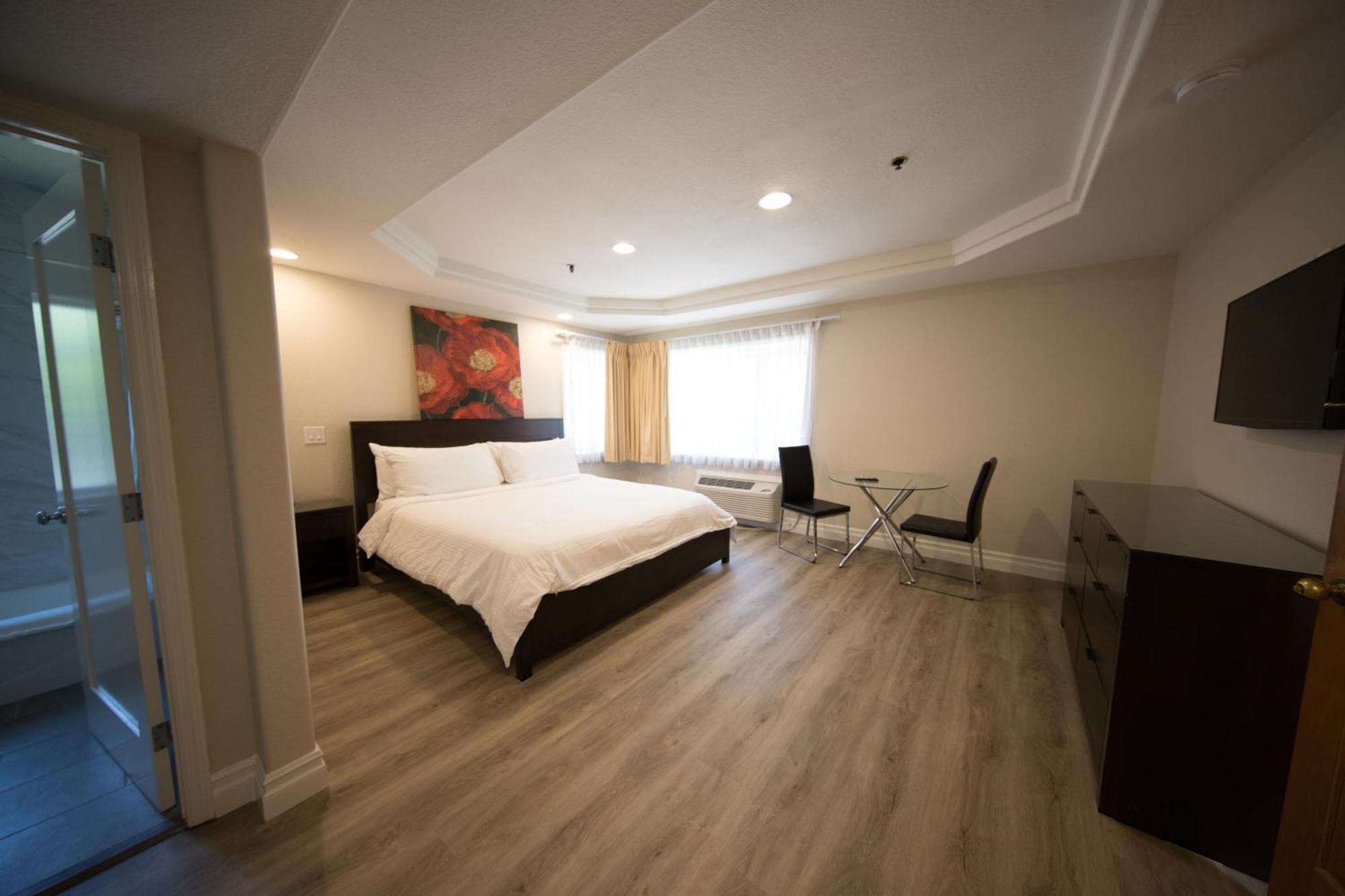 Queen Room